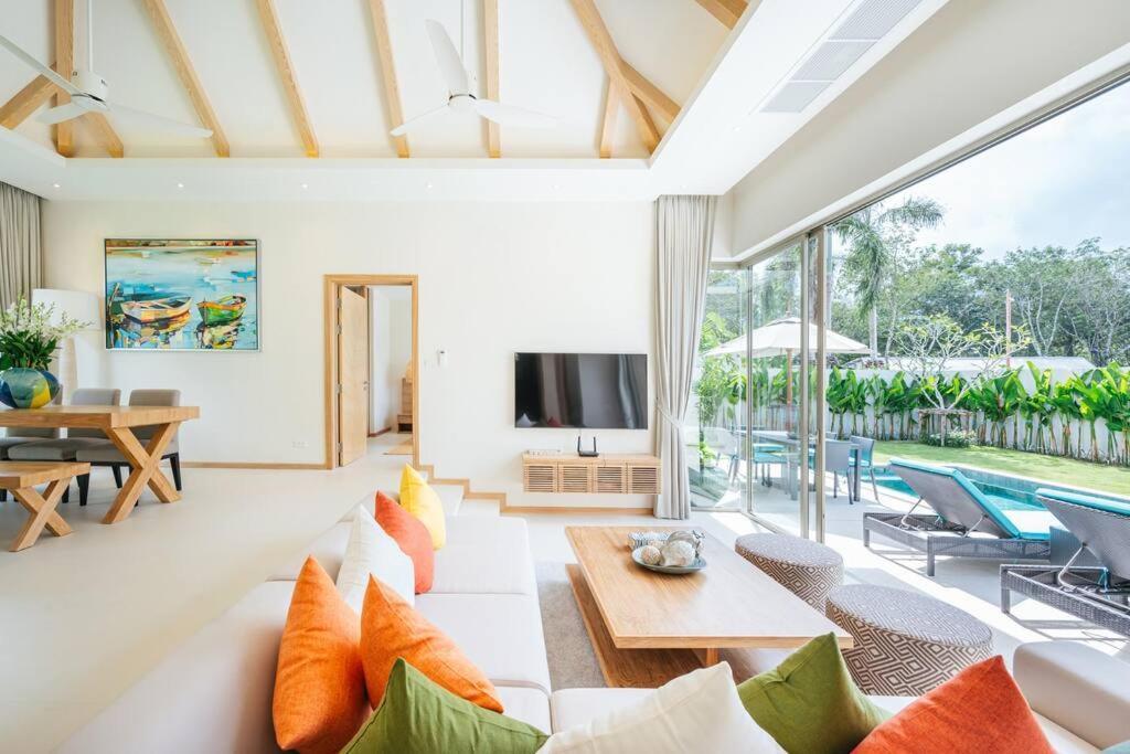 Peaceful And Stylish 3 Bedrooms Pool Villa, * Phuket