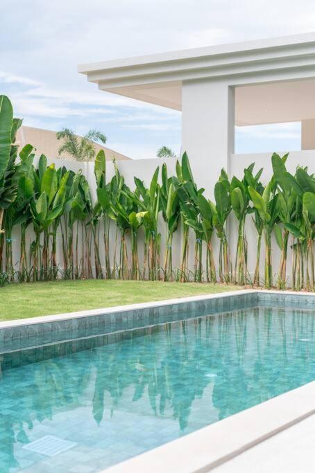 Peaceful And Stylish 3 Bedrooms Pool Villa, Villa Phuket