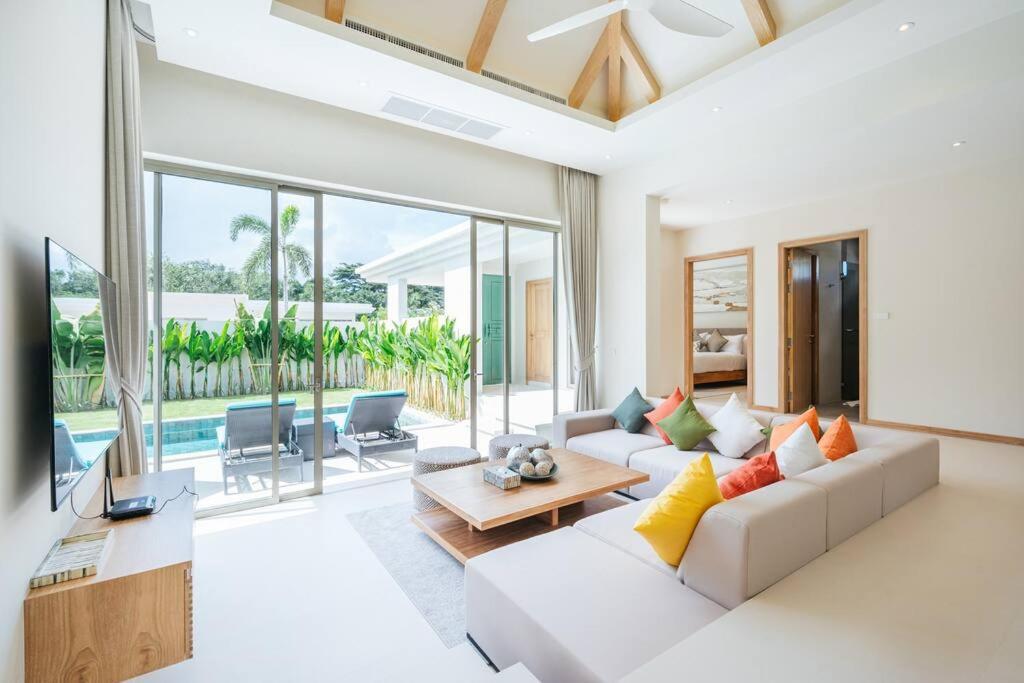 Peaceful And Stylish 3 Bedrooms Pool Villa,