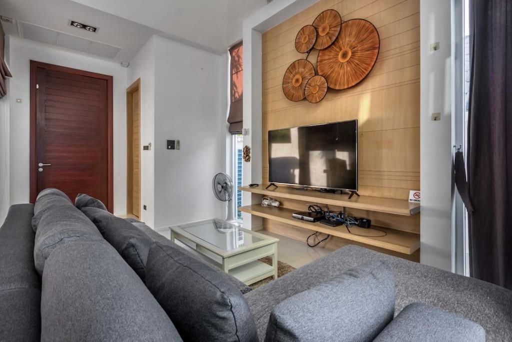 Charming 2-bedroom Pool Ban Saiyuan