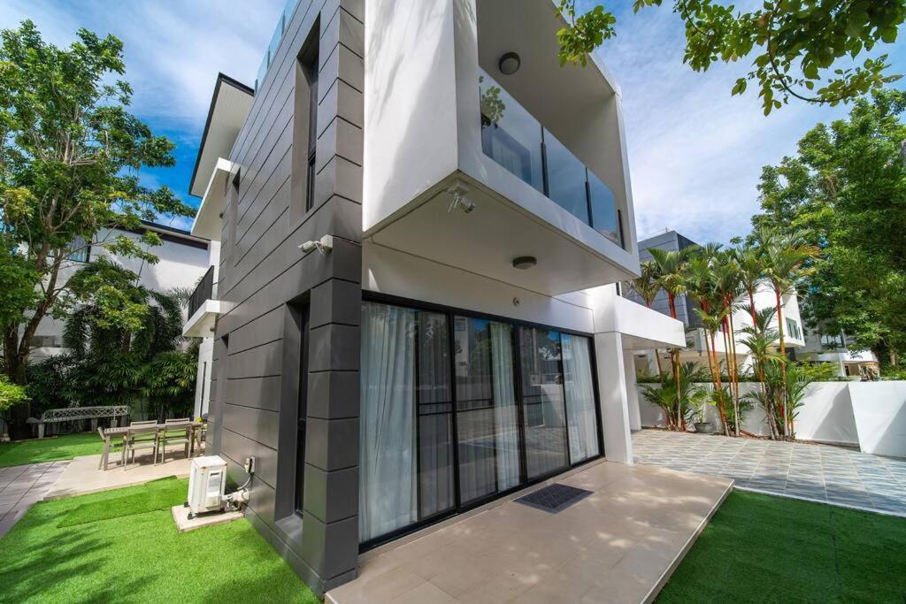 Villa Luxury 5br Rooftop Pool