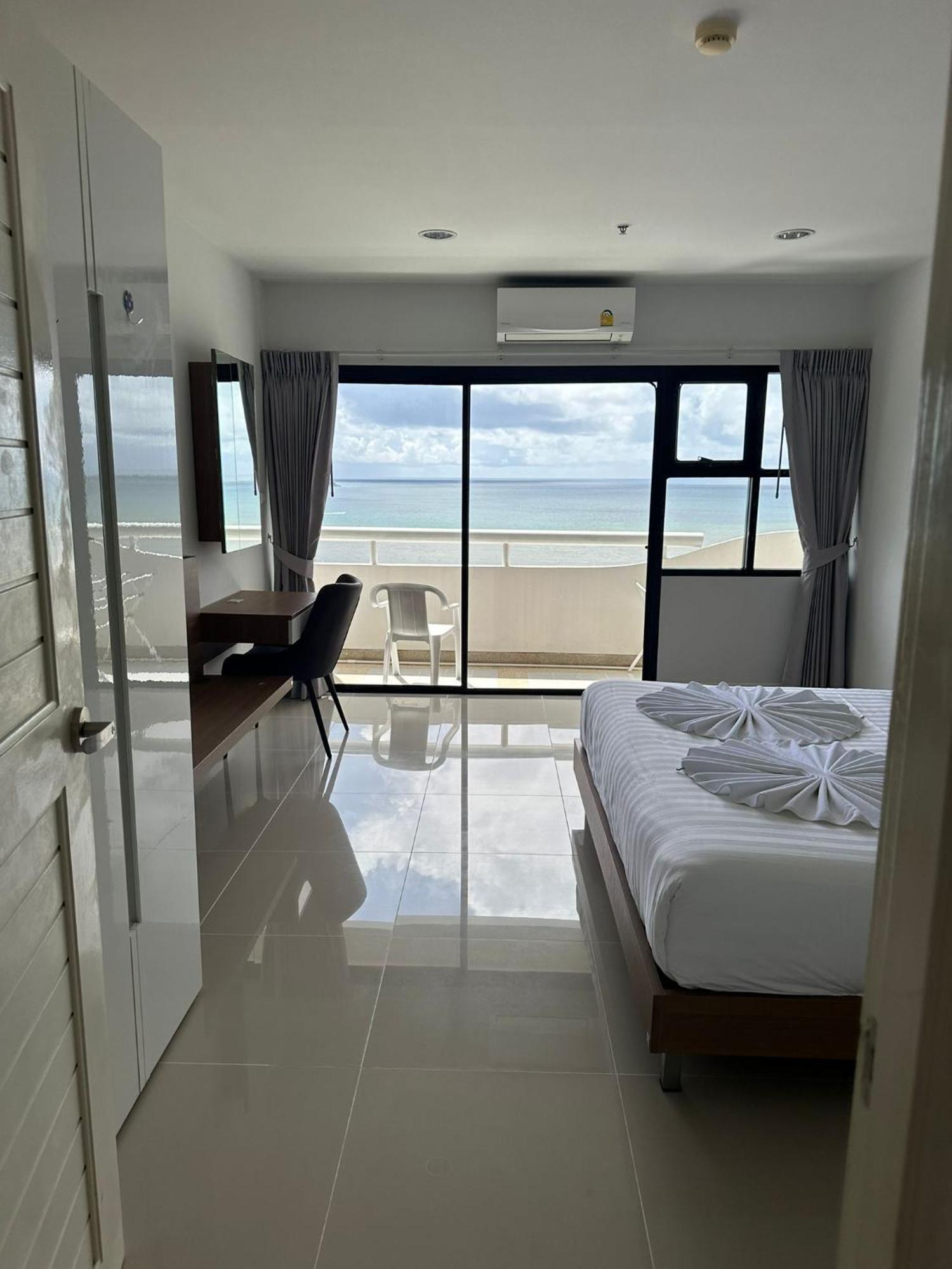 Tower Sea View *