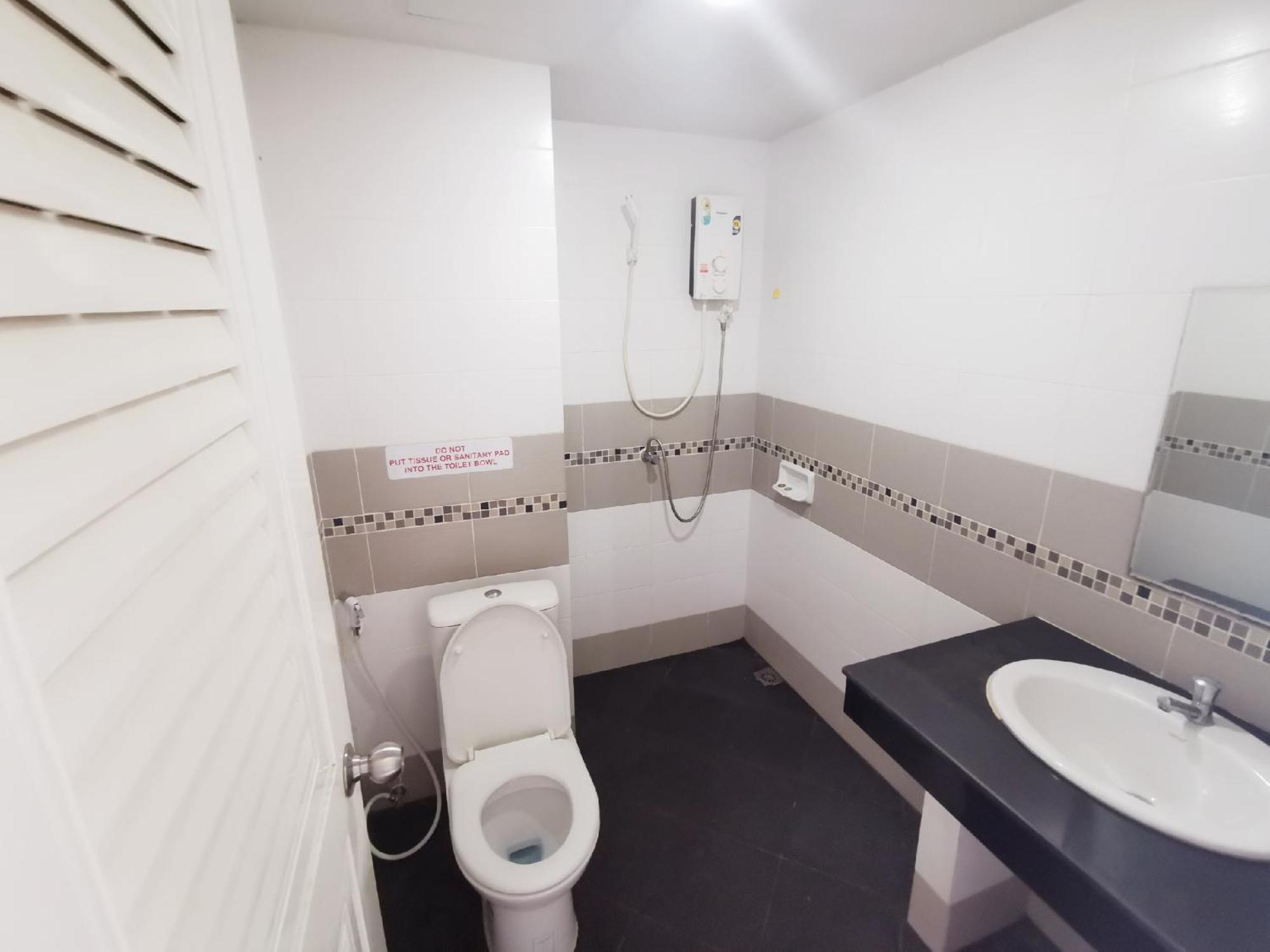 Lanting House Phuket 3* Patong