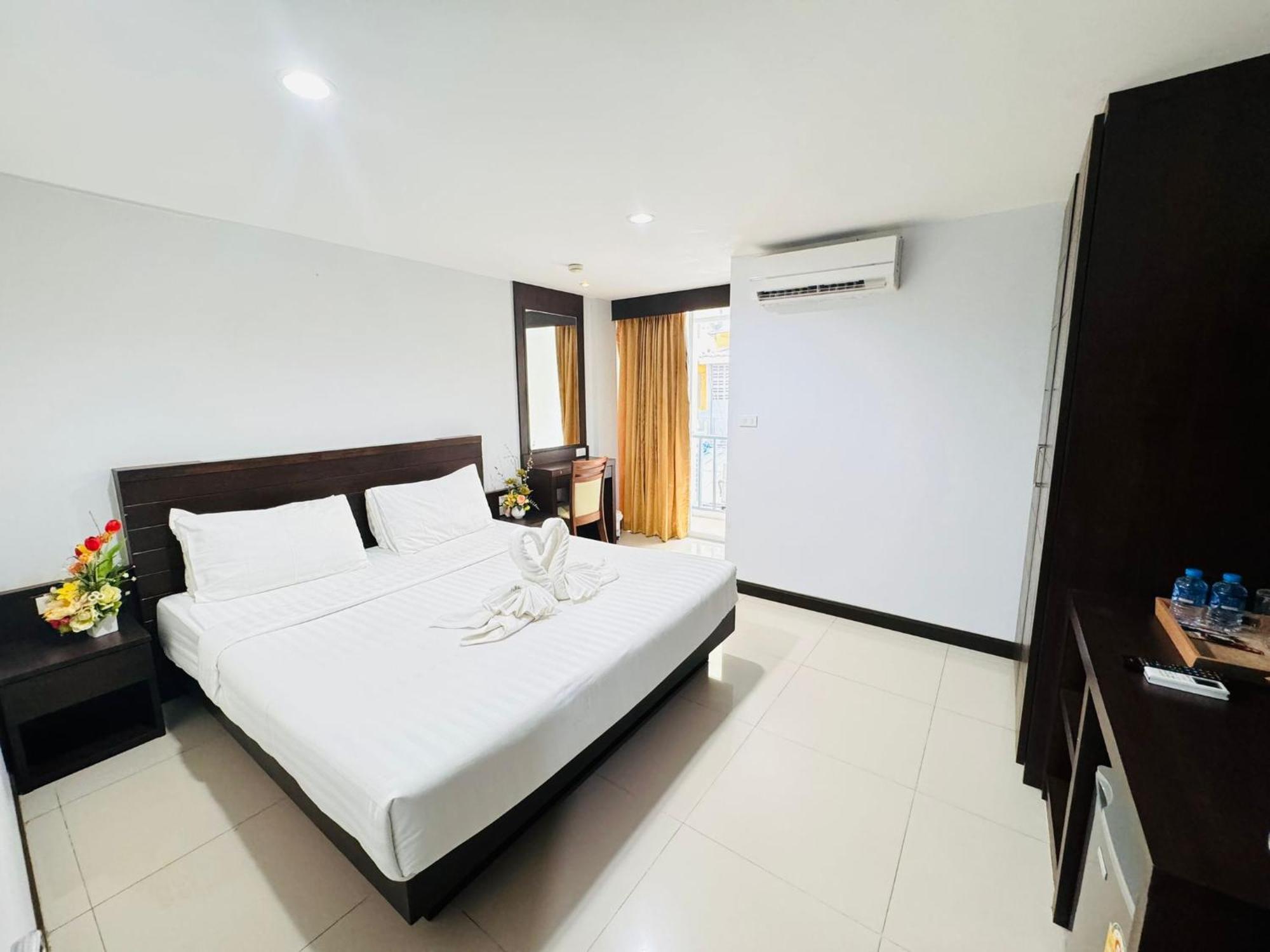 La Casa Patong