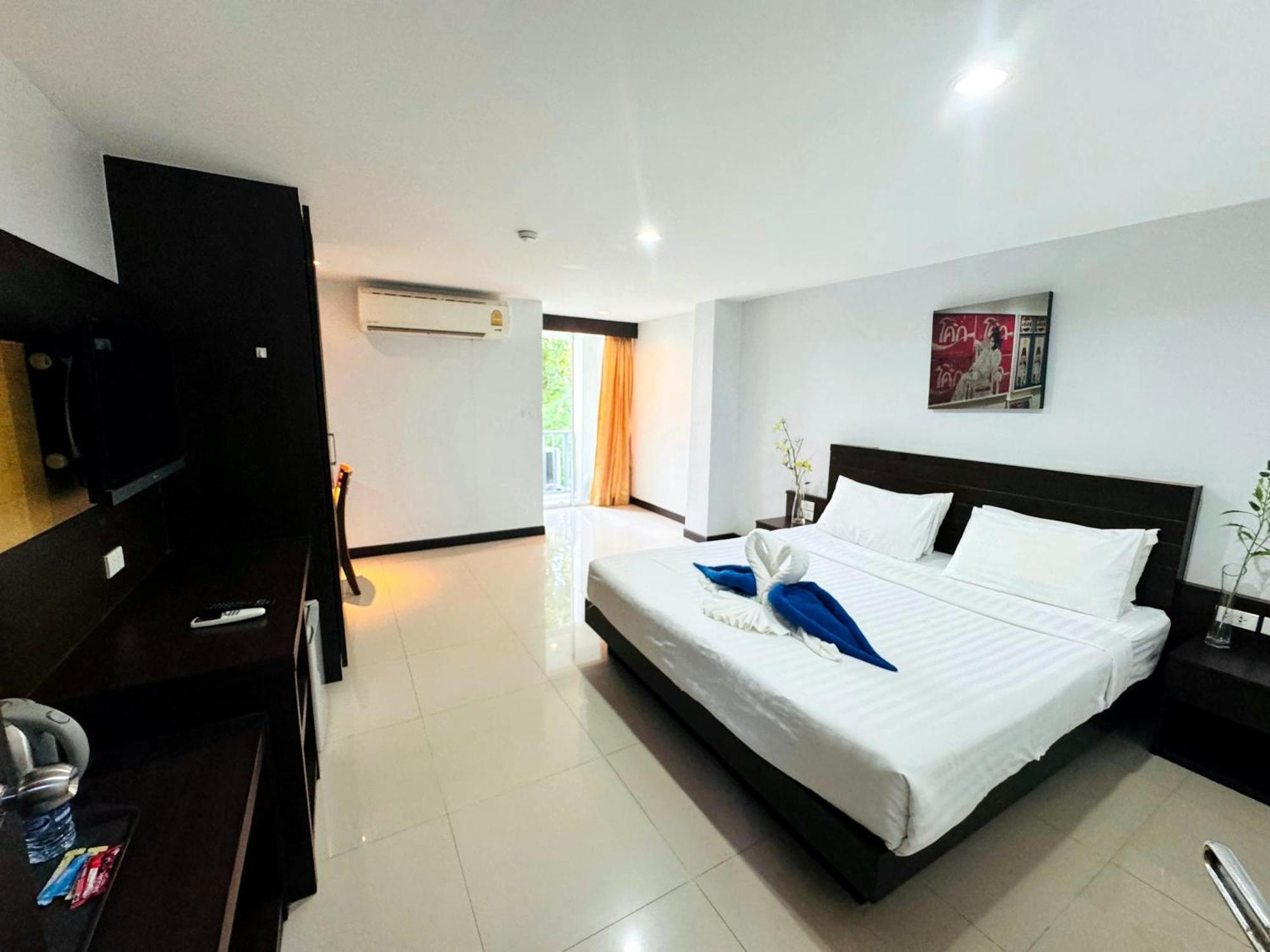 Hotel La Casa 3*