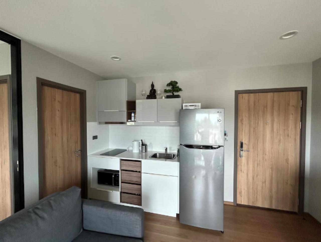 Apartment Title Rent