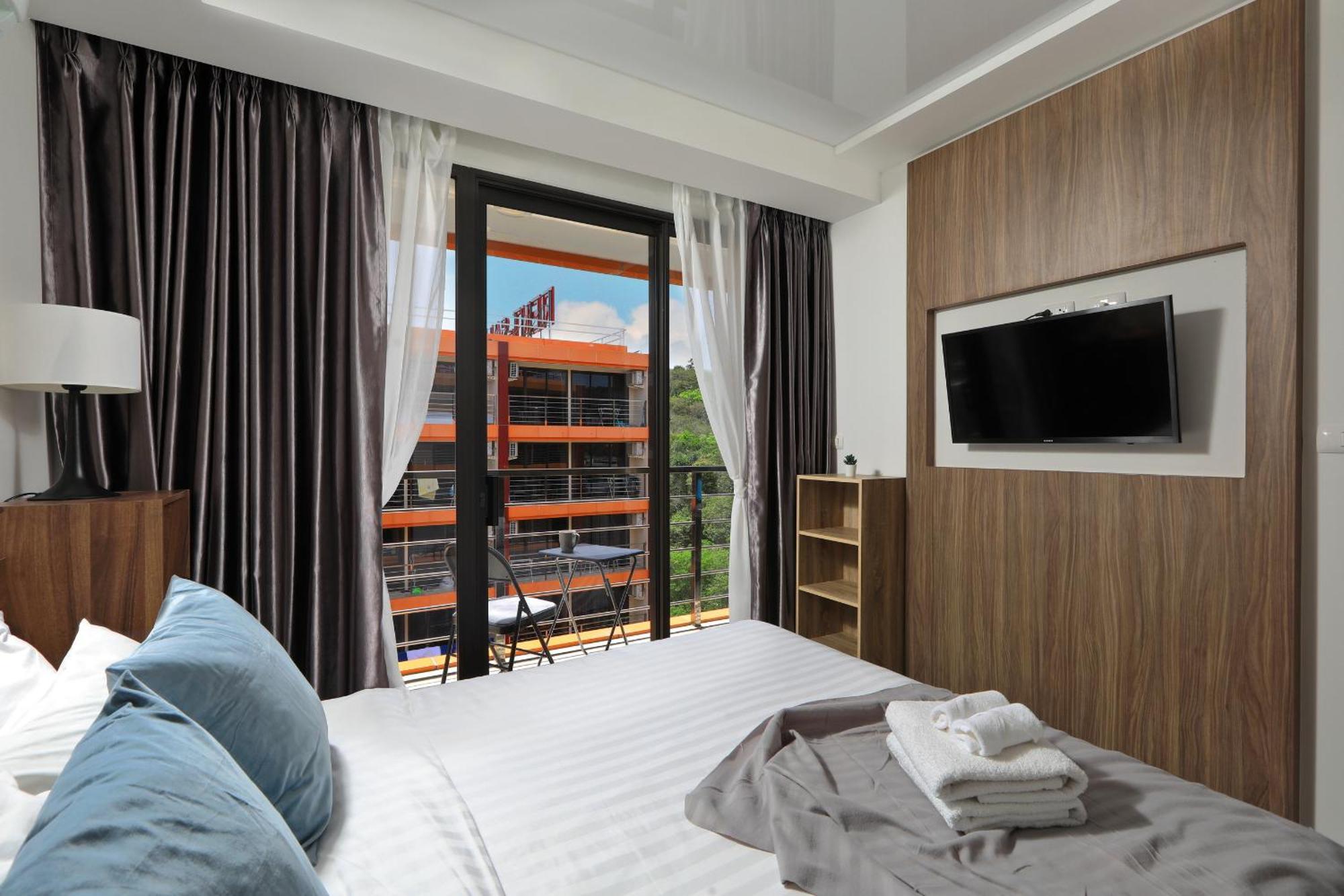 1Bdr Apartment Naiharn Beach Condo By Capitalpro Apartment *