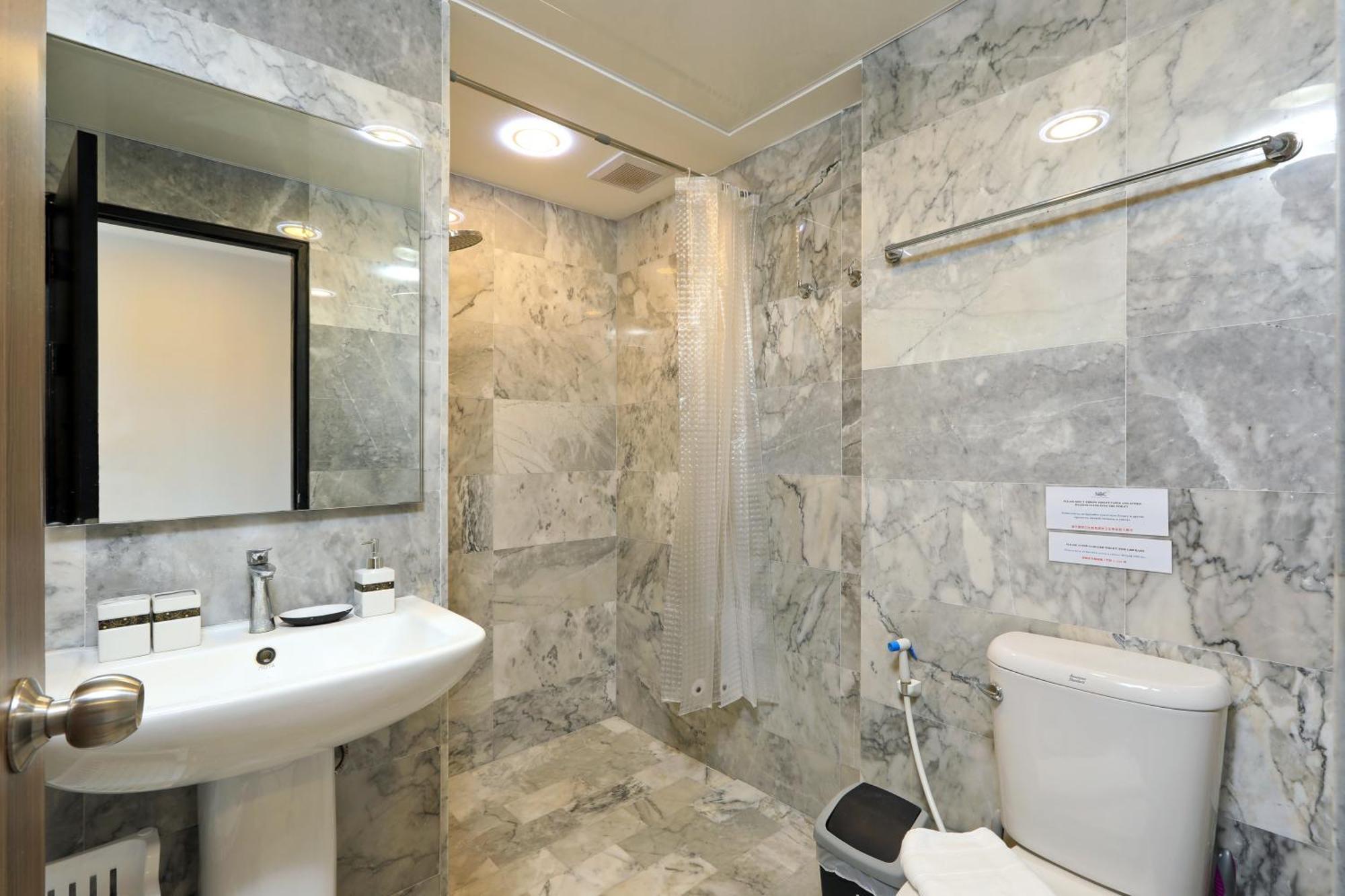 Naiharn By Capital Pro * Phuket