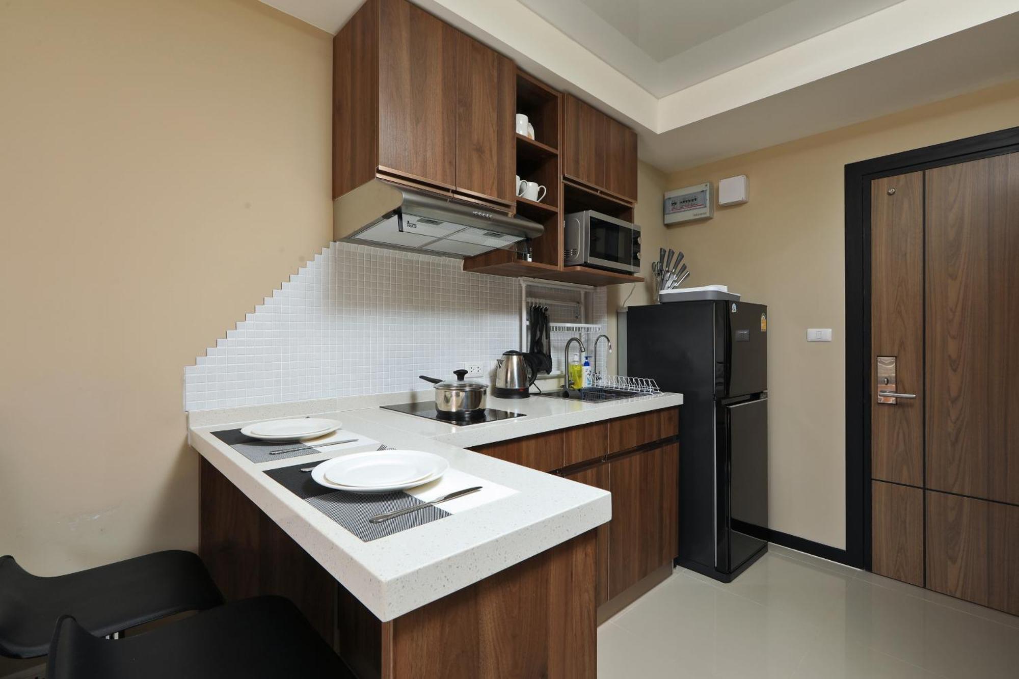 1Bdr Apartment Naiharn Beach Condo By Capitalpro Apartment