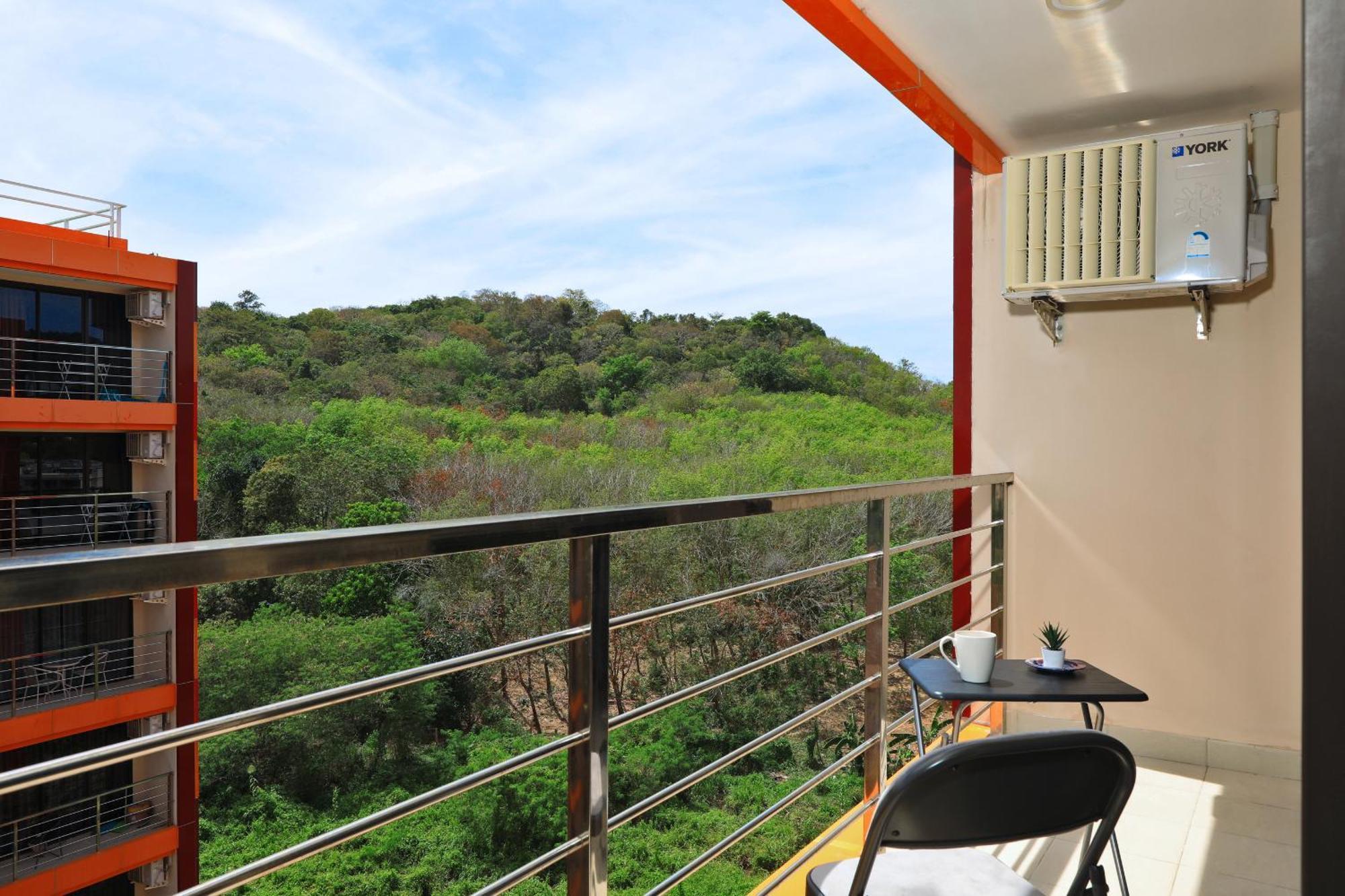 Apartment 1Bdr Apartment Naiharn Beach Condo By Capitalpro