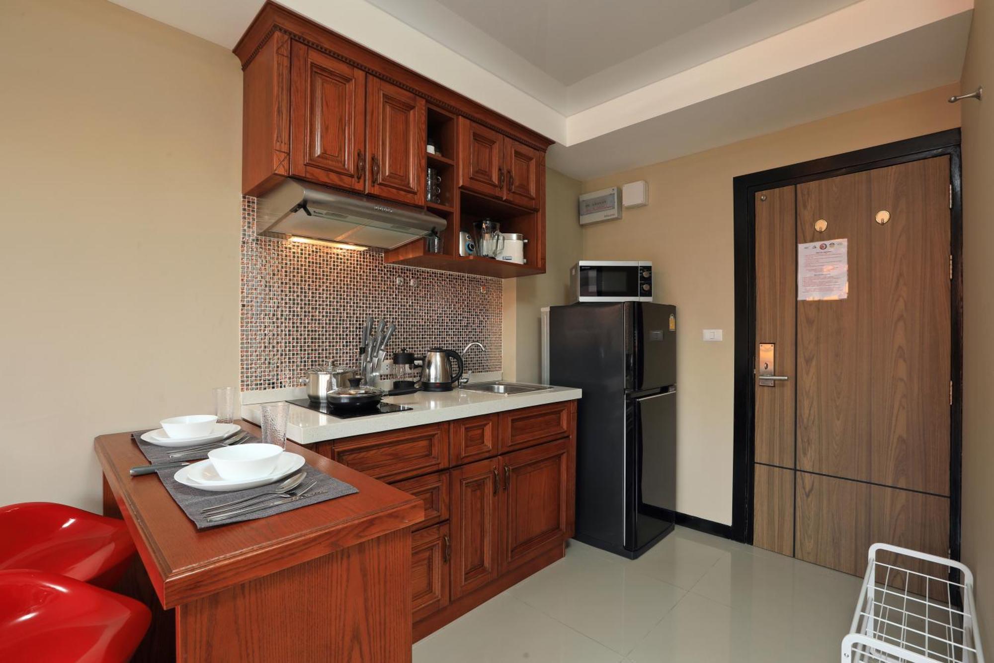 Naiharn By Capital Pro Phuket
