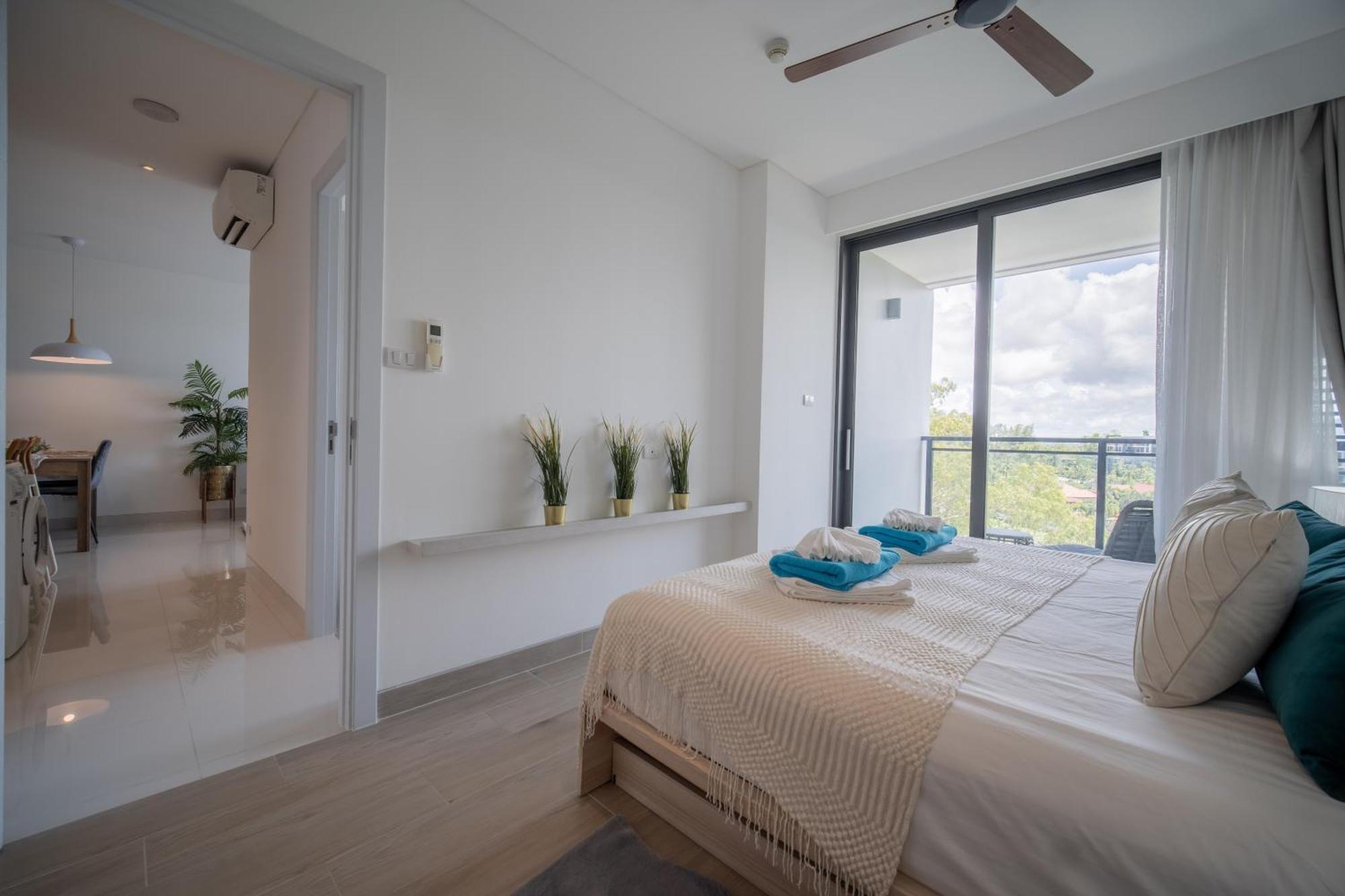 Cassia 2 Bedroom Lake&road View By Nla Apartment *