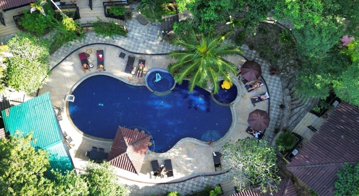Charming Pool Twin Homestay Patong