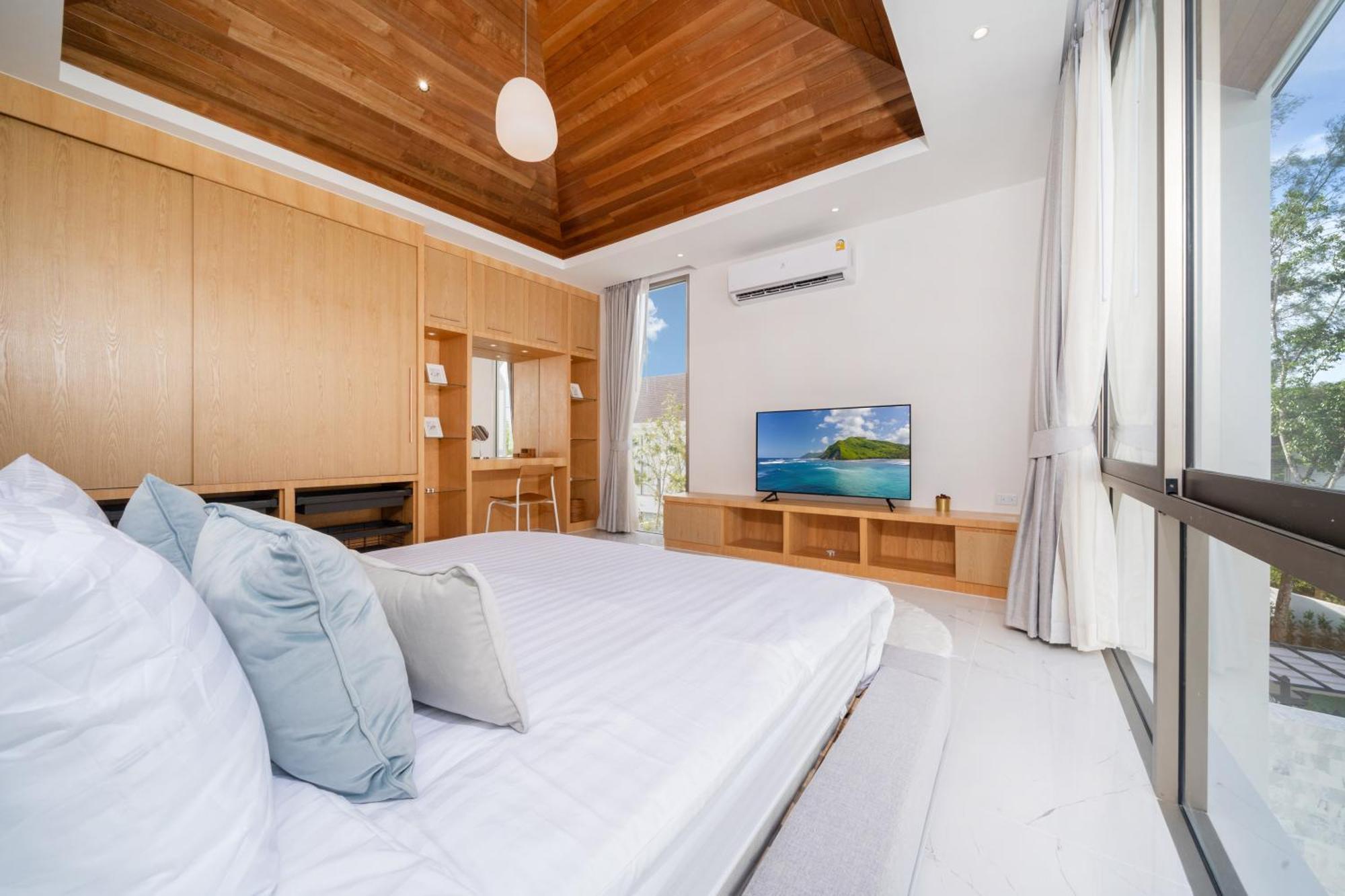 Villa Lux Pride 2 - Luxury Pool Near Laguna Ban Pak Lak