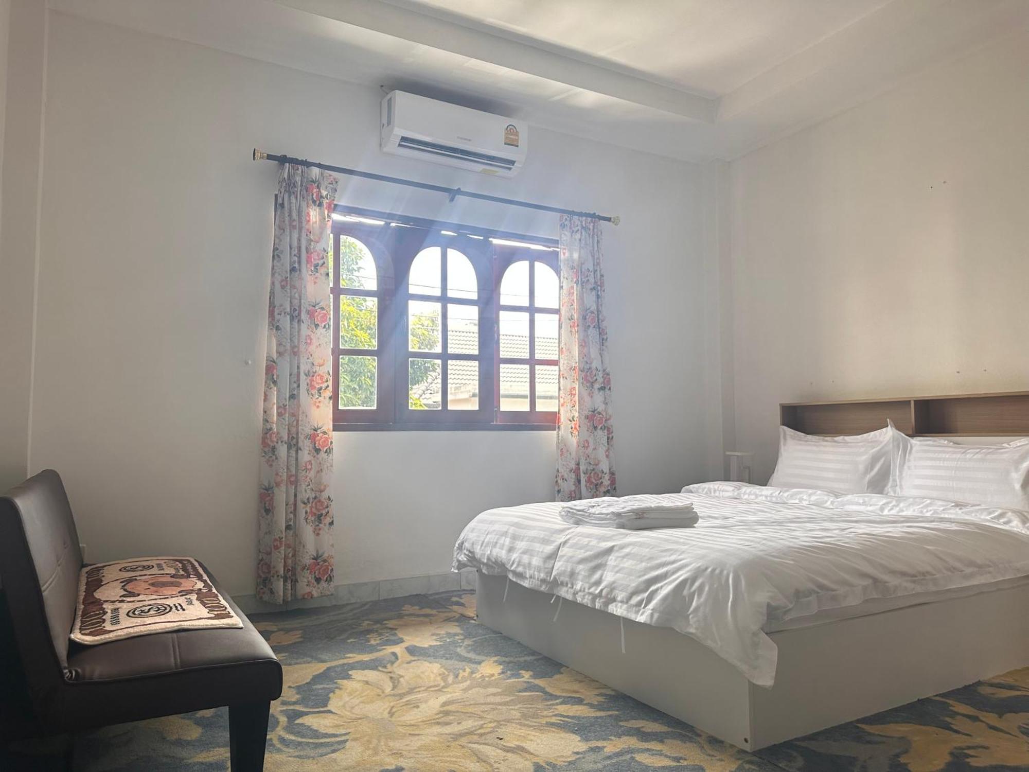 Phuket Plan B House Homestay