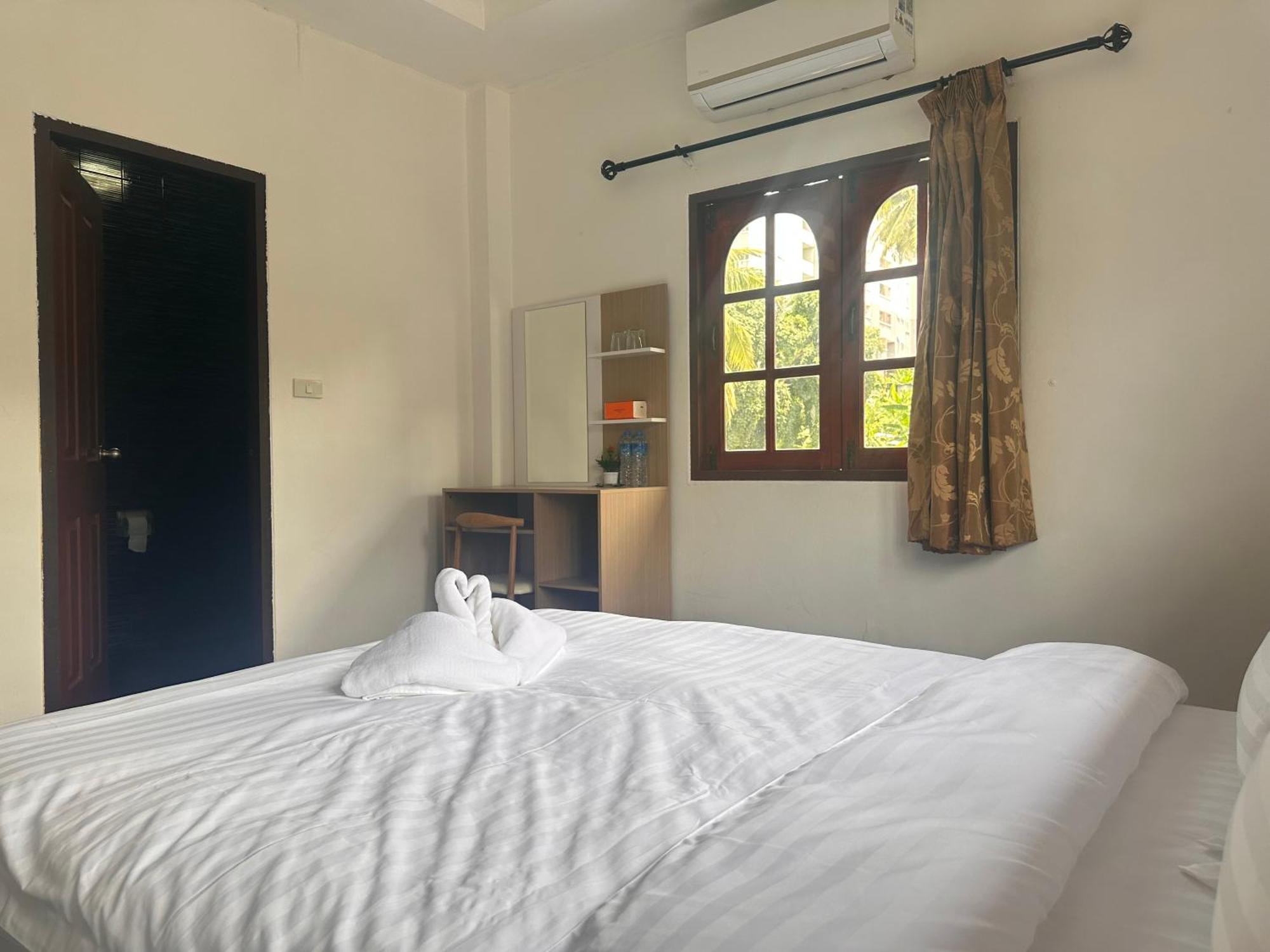 Phuket Plan B House Homestay Patong