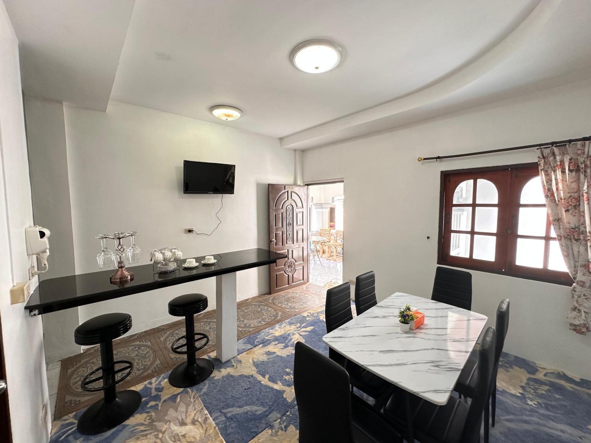 Homestay Phuket Plan B House