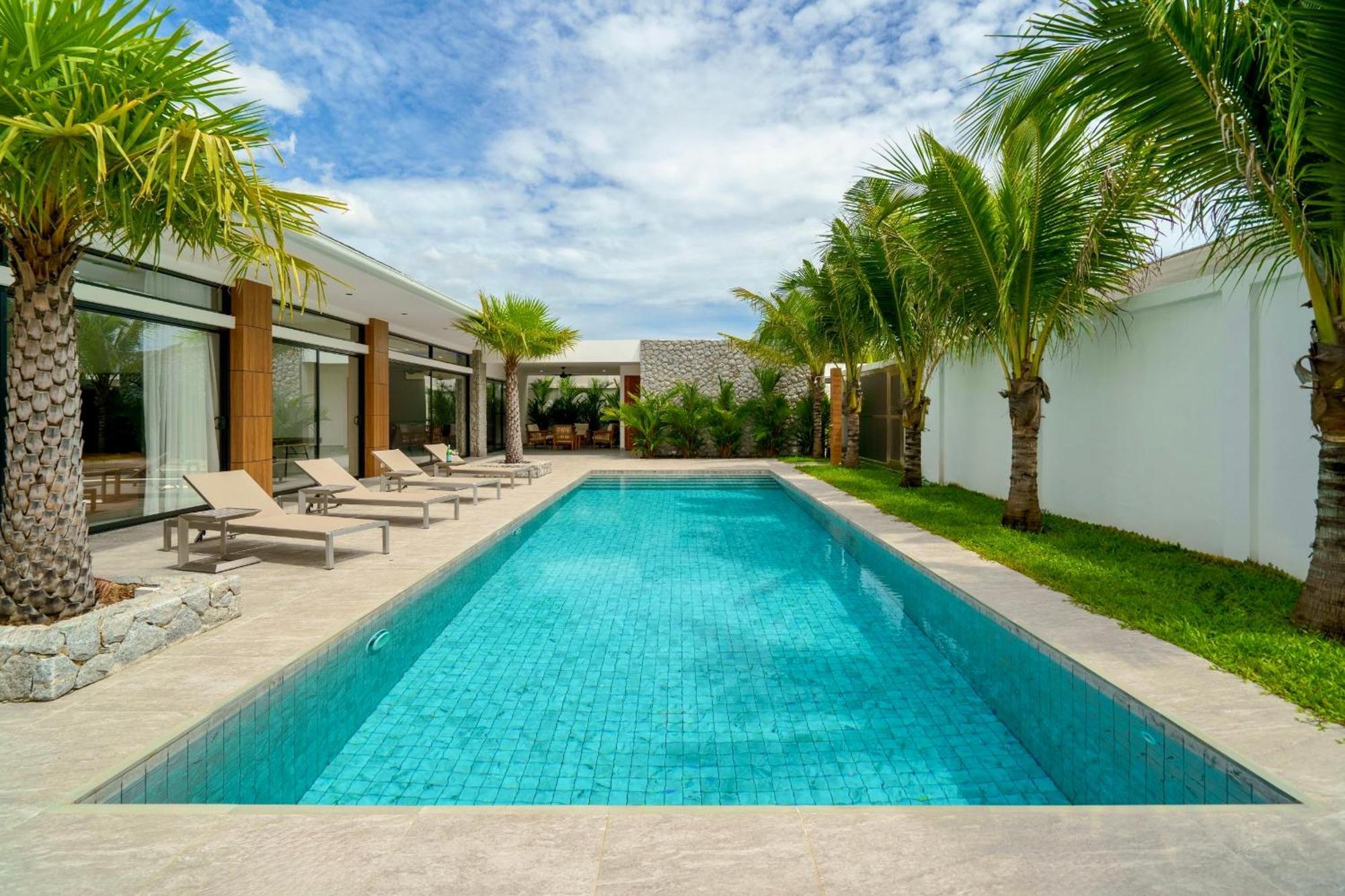 Villa 4 Bedroom Private Pool In Rawai By Resava