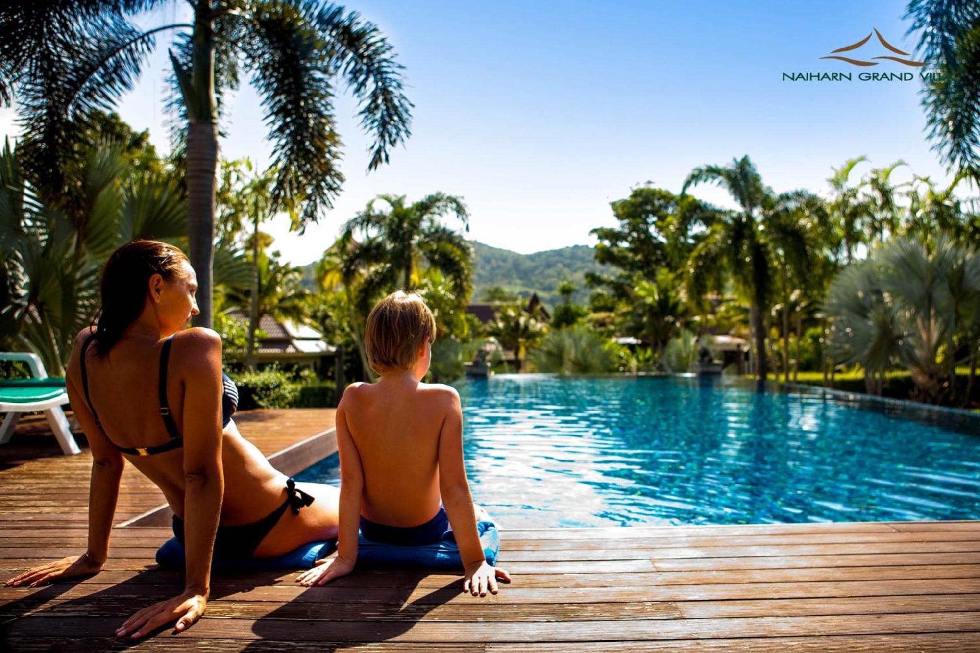Setrova Graden Pool Naiharn Phuket Villa Rawai