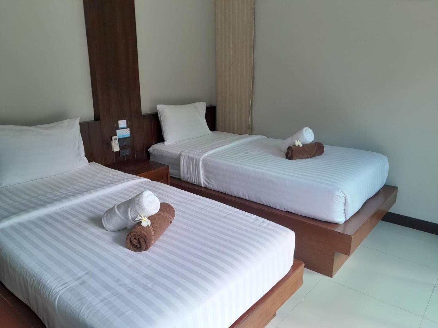 Villa Setrova Graden Pool Naiharn Phuket