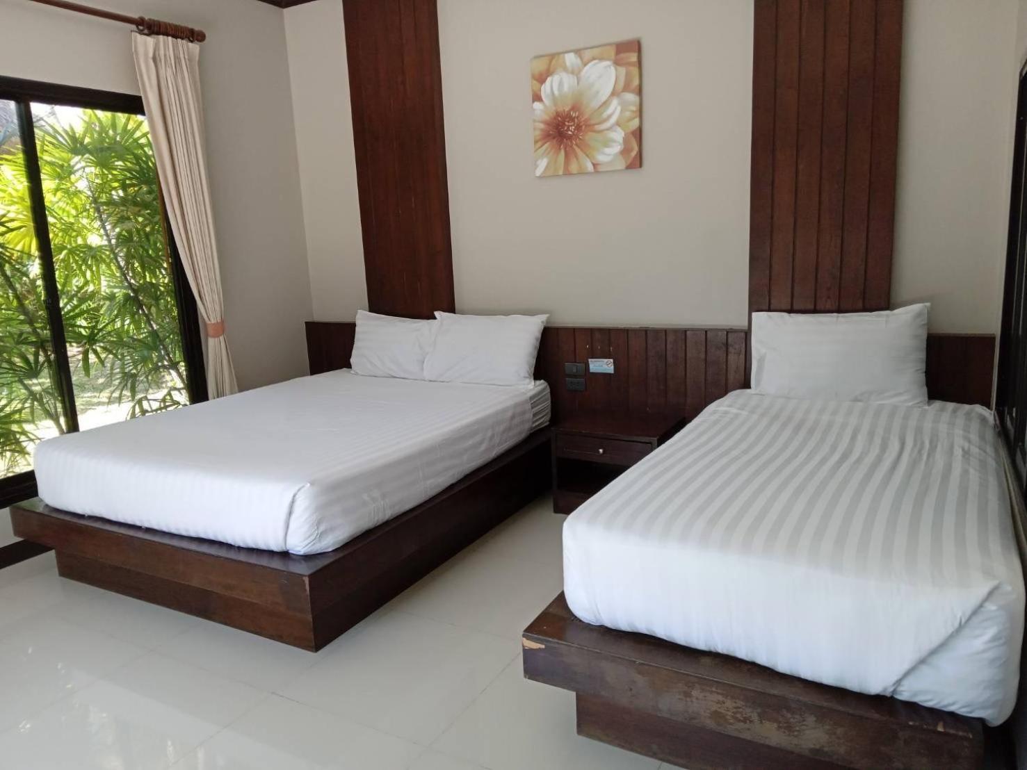Villa Setrova Graden Pool Naiharn Phuket *