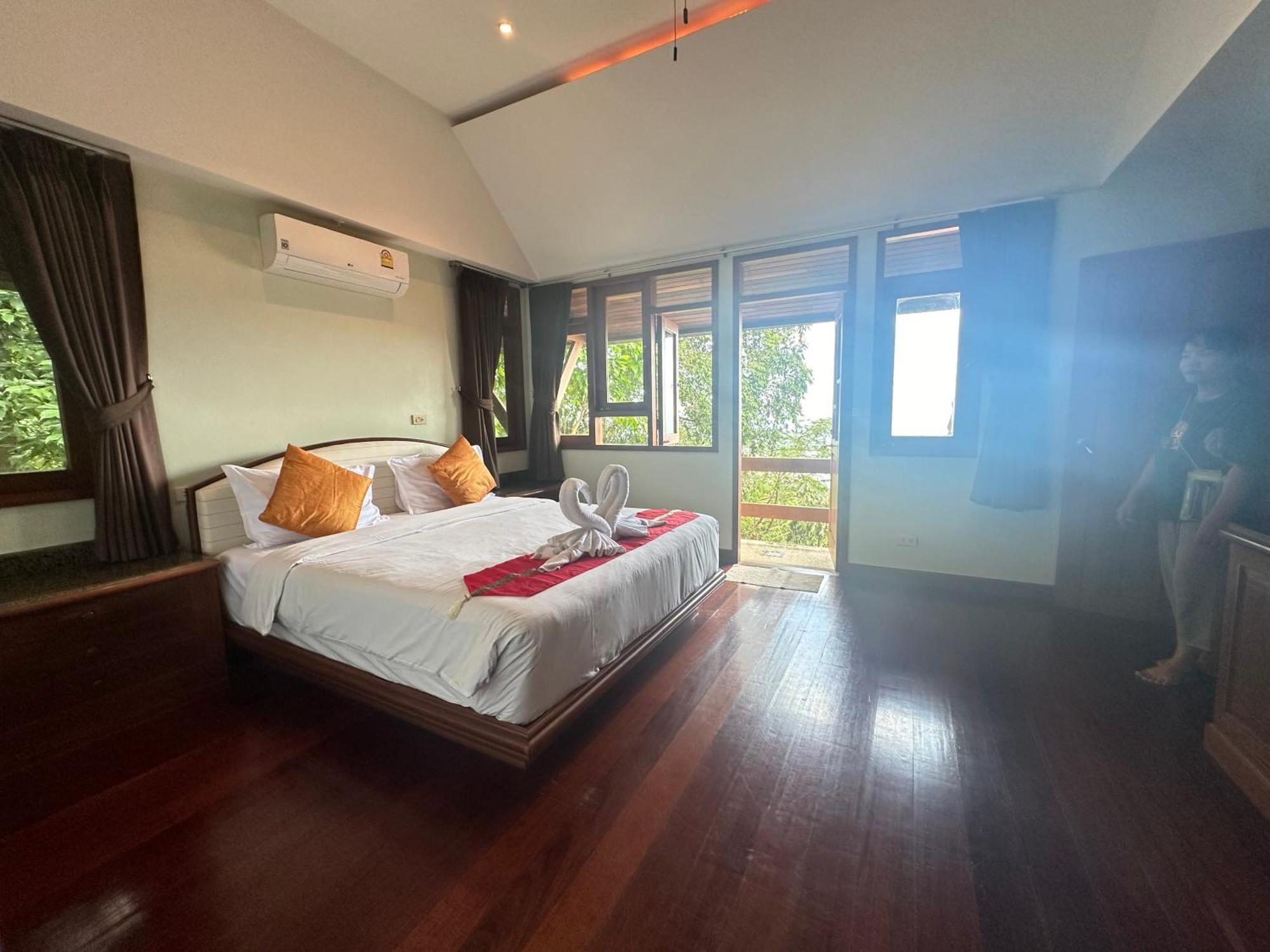 Villa Moon Talay View *