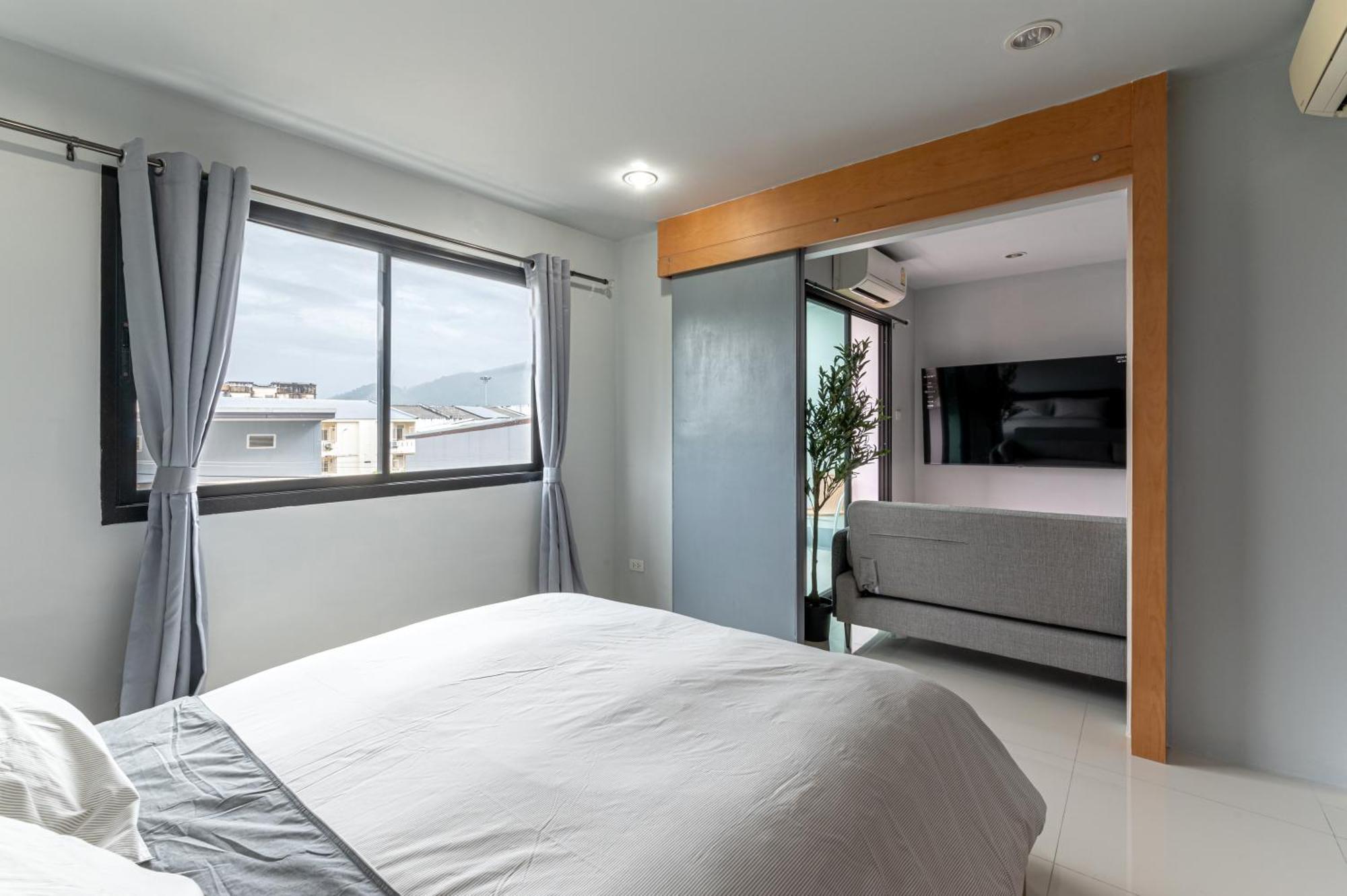 1 Bedroom Renovated Ratchaporn Kathu Apartment