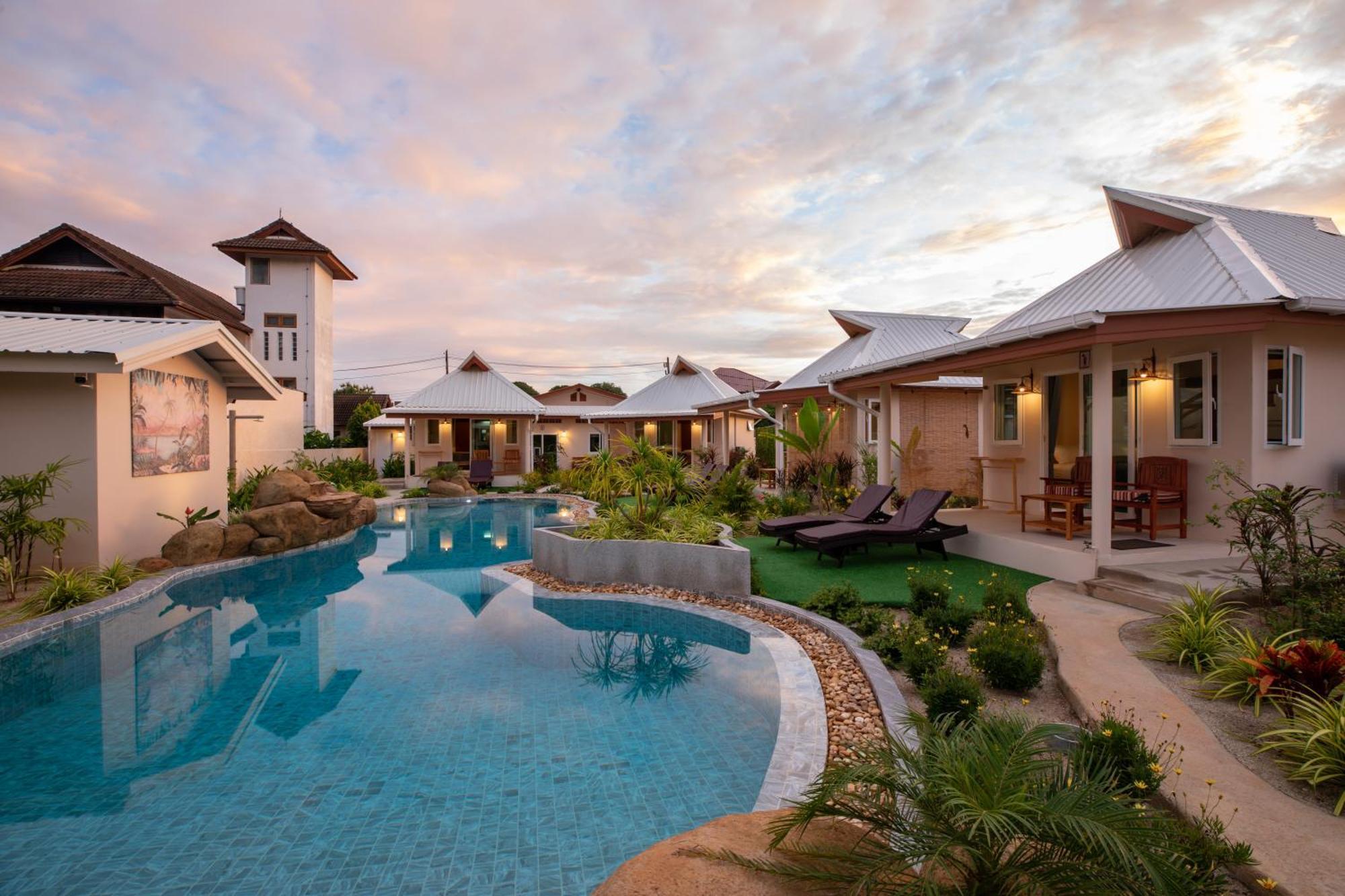 Resort The Hidden Lagoon Rawai