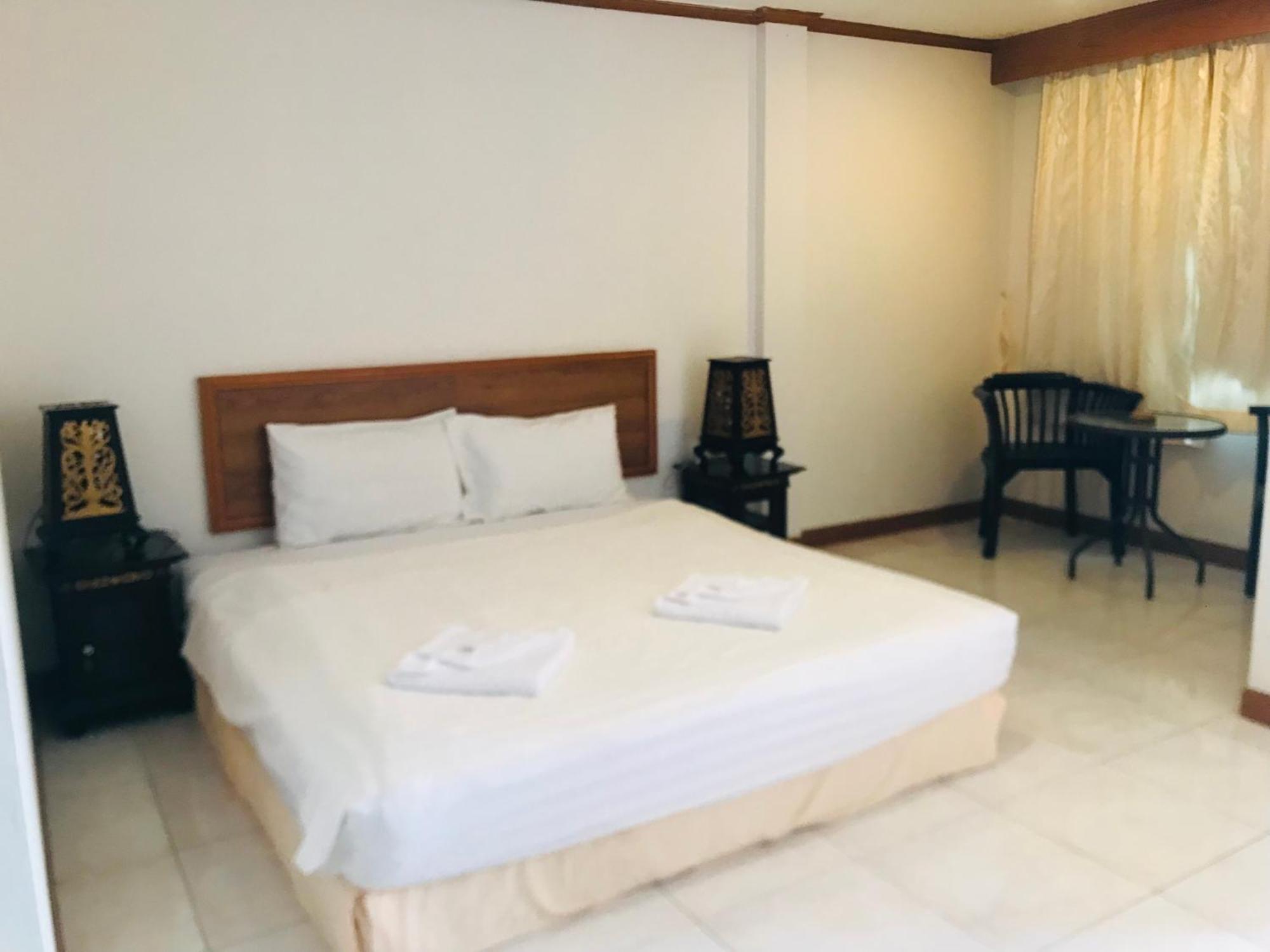 Global View Hotel 3*