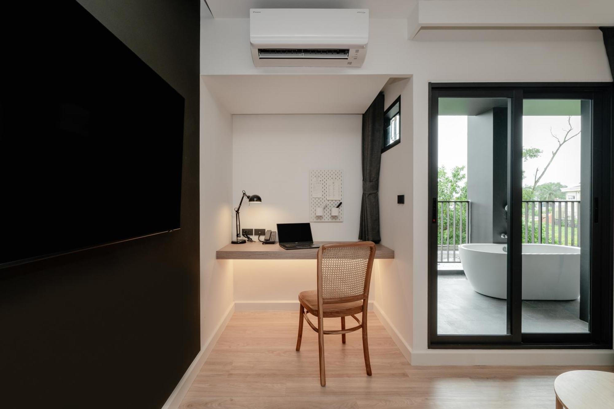 Blu Monkey Hub And Laguna, Bangtao Phuket 4*