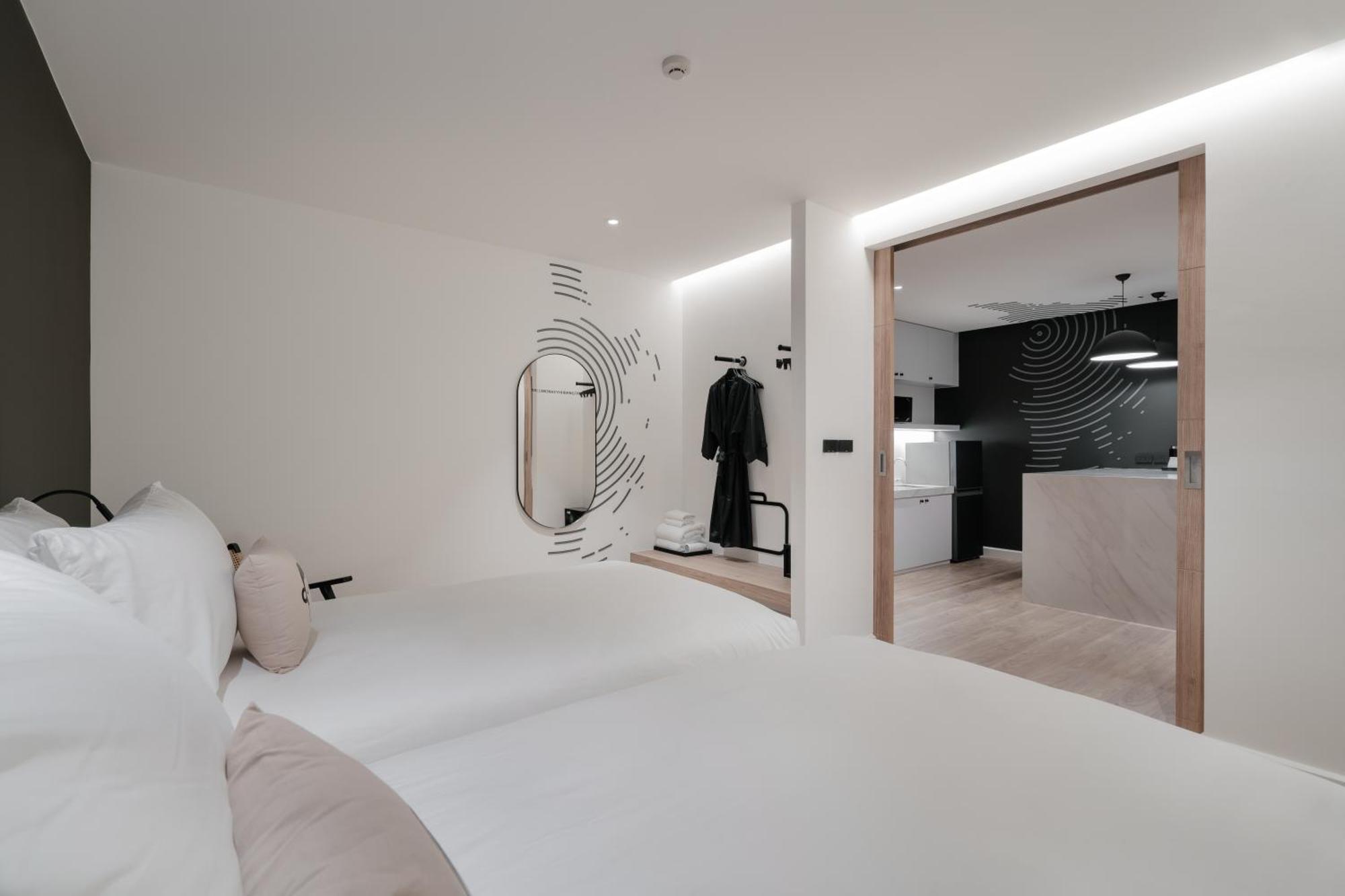 Blu Monkey Hub And Laguna, Bangtao Phuket Hotel