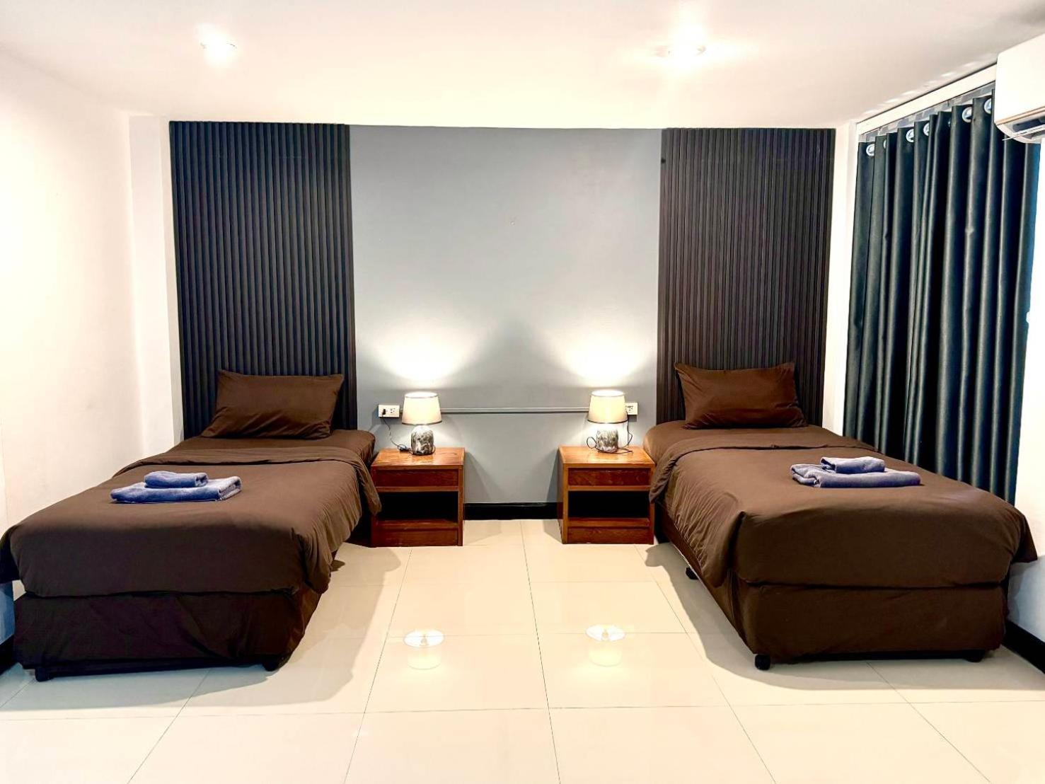 Hostel Black Pantera Patong