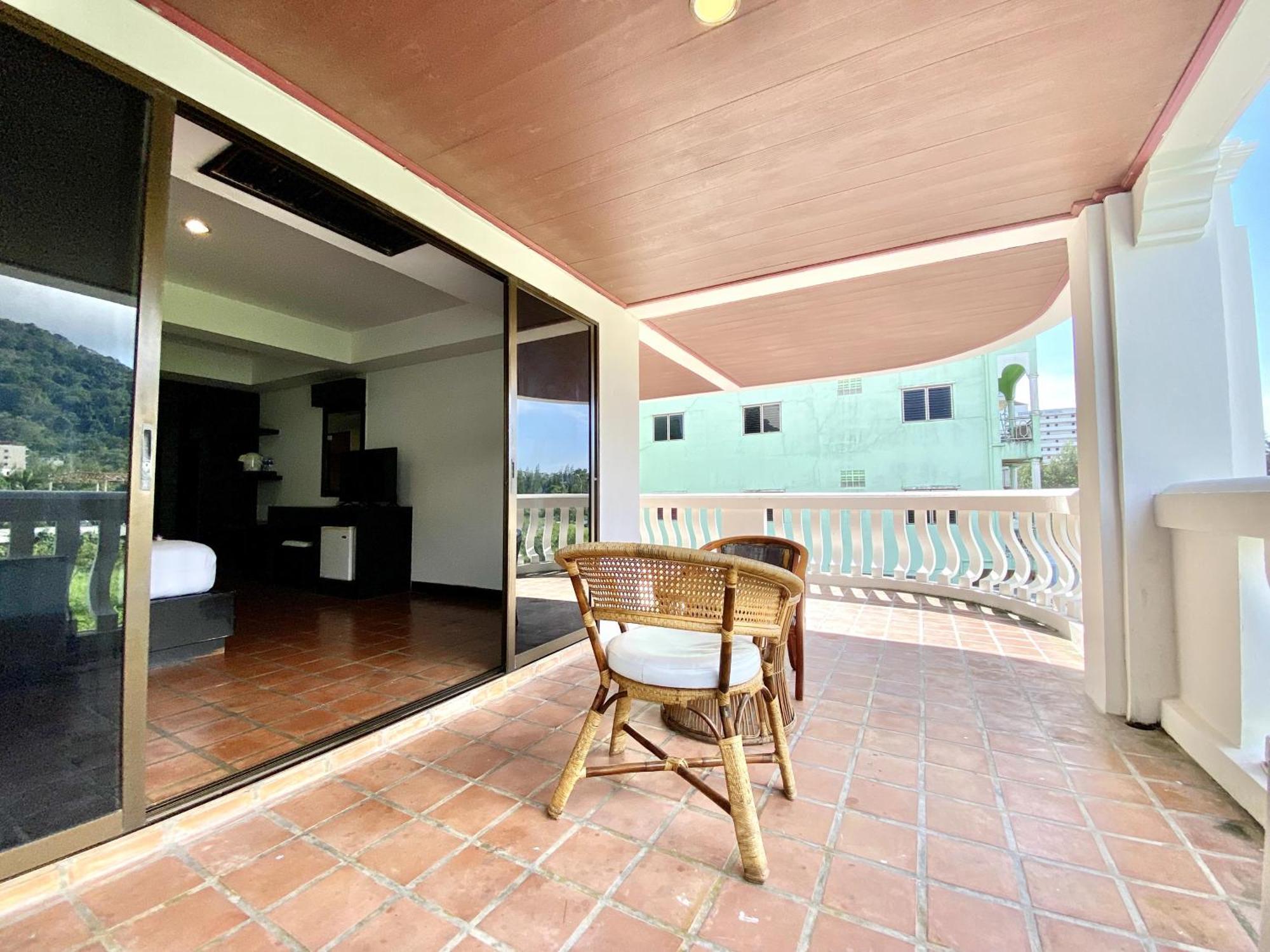 H.r.k.resort Hotel