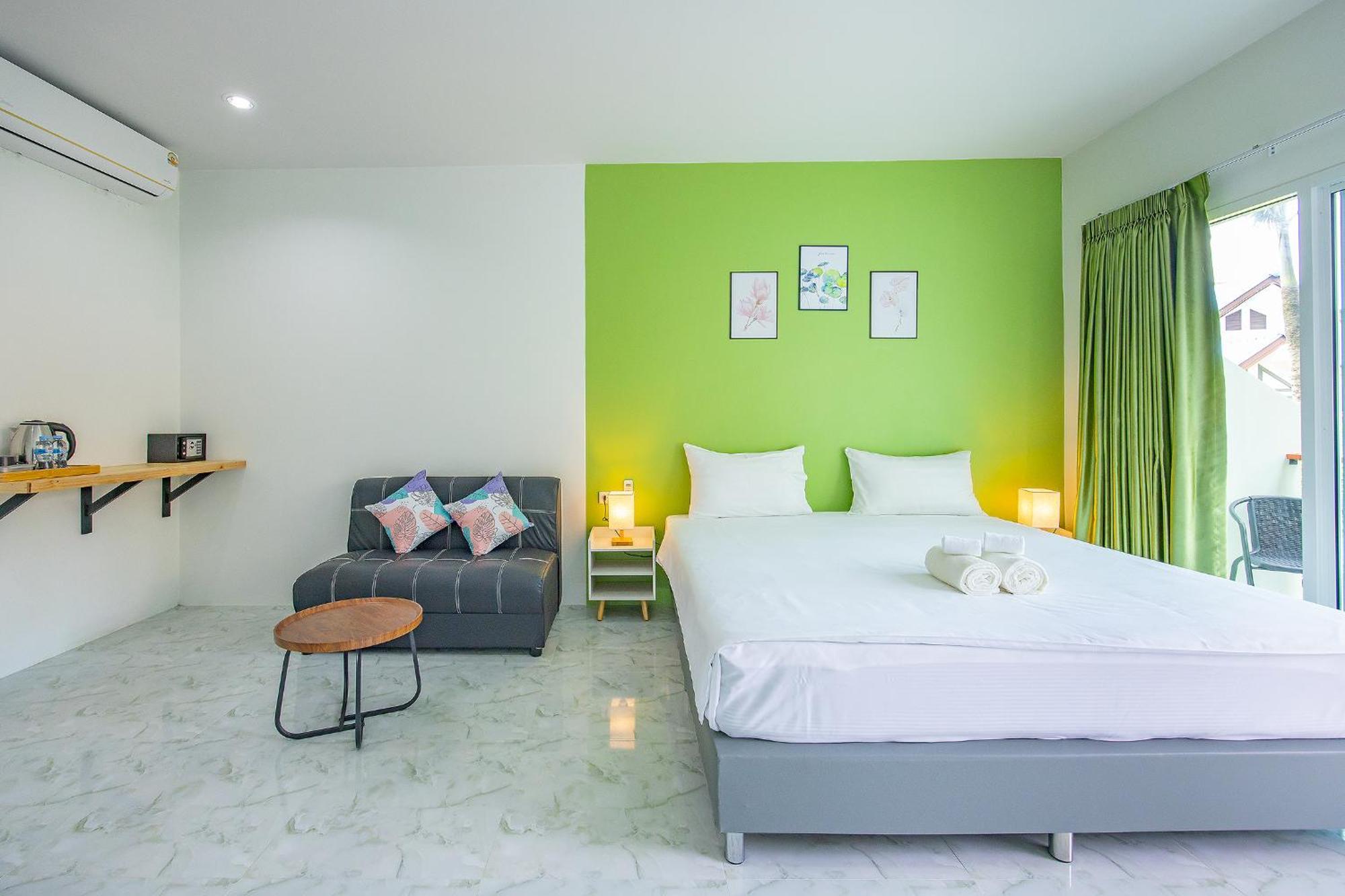 Hotel At 22 3*