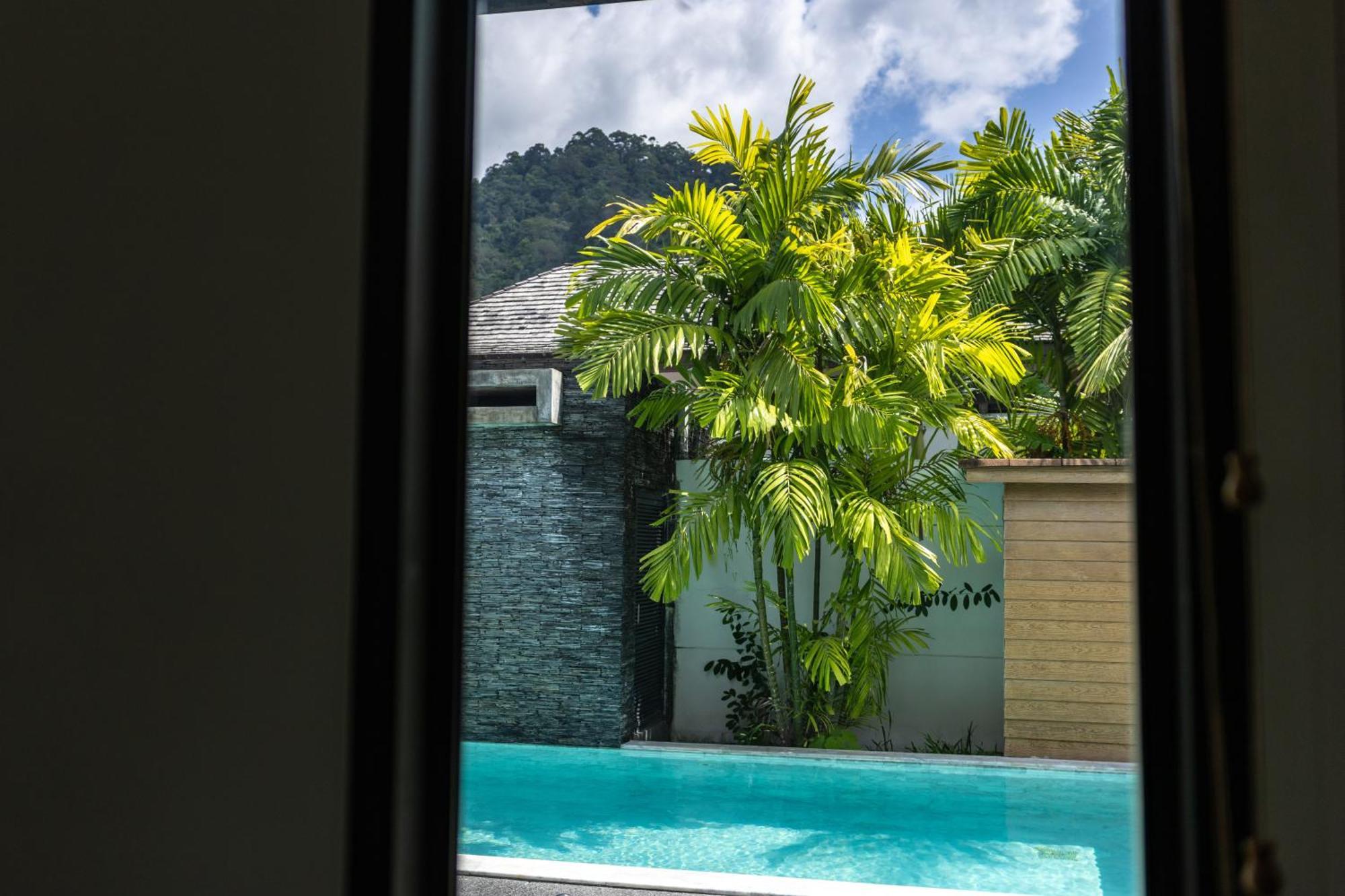 Kamala Private Swimming Pool