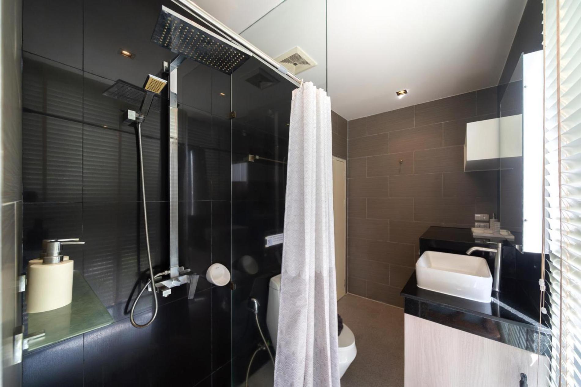Deluxe At Icon Park By Lofty Apartment Kamala Beach