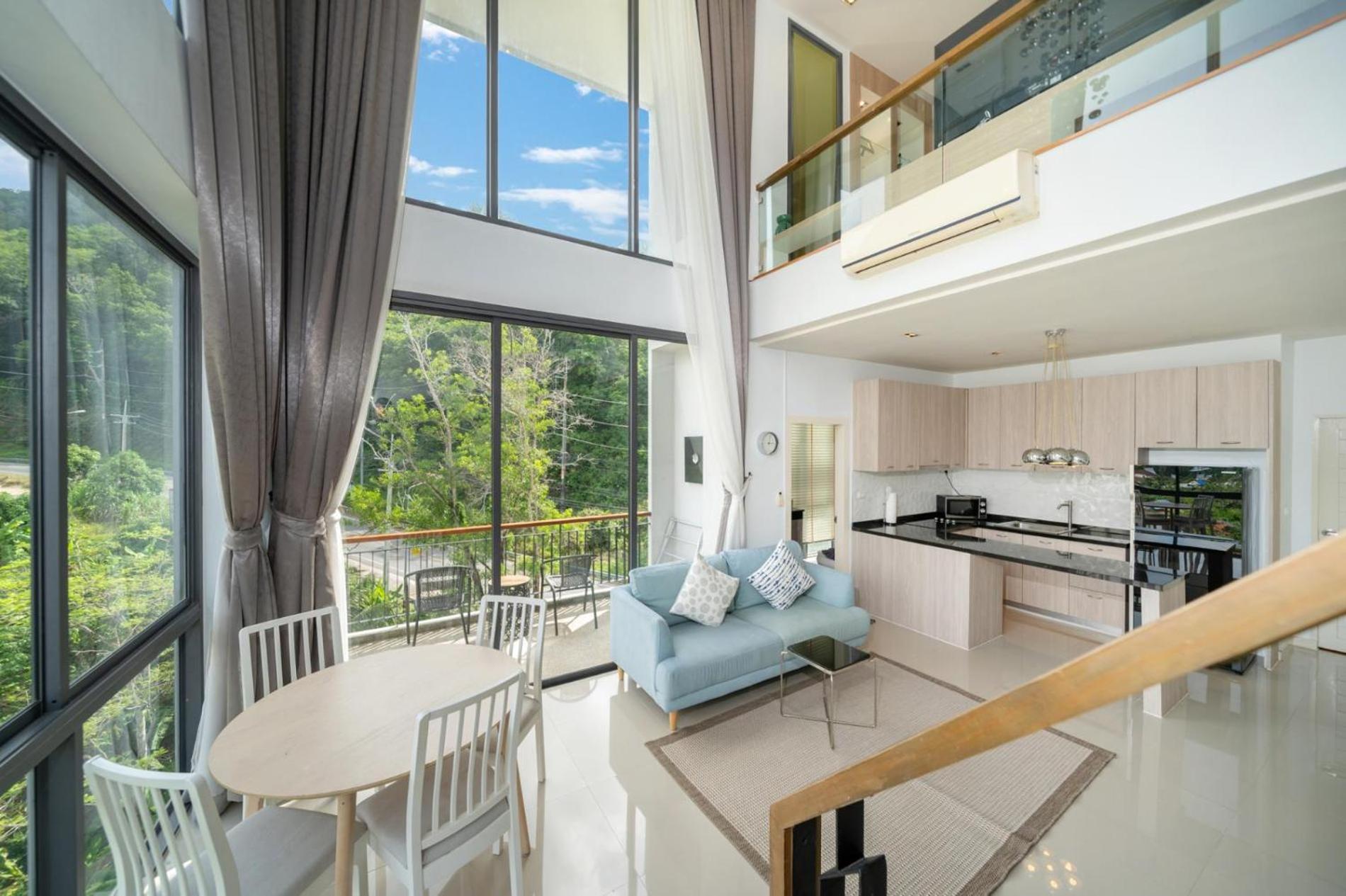 Deluxe At Icon Park By Lofty *