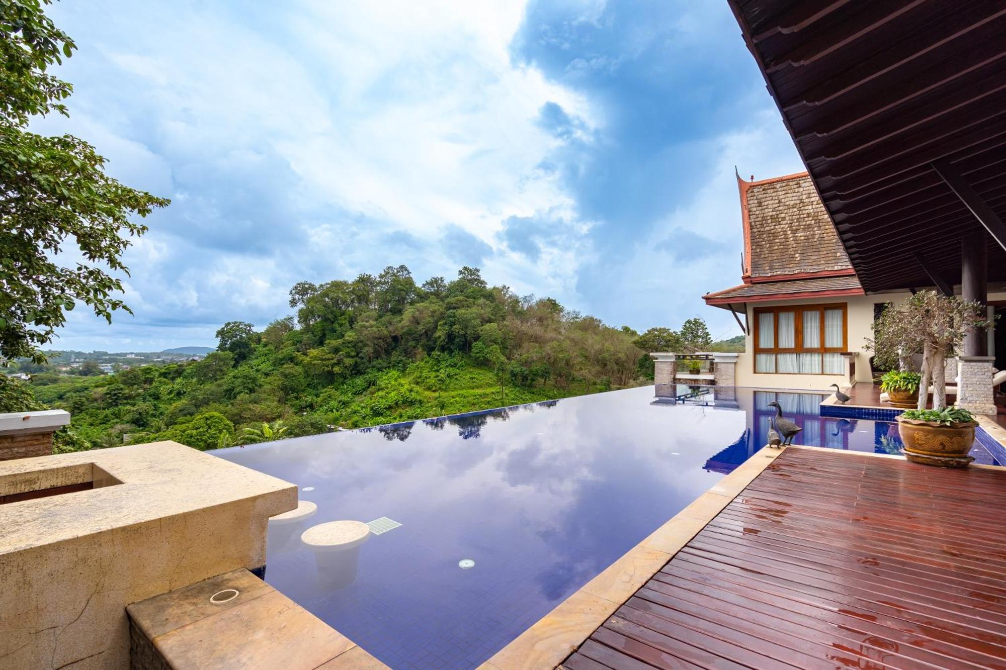Royal Legacy Private With Private Golf Course Villa *