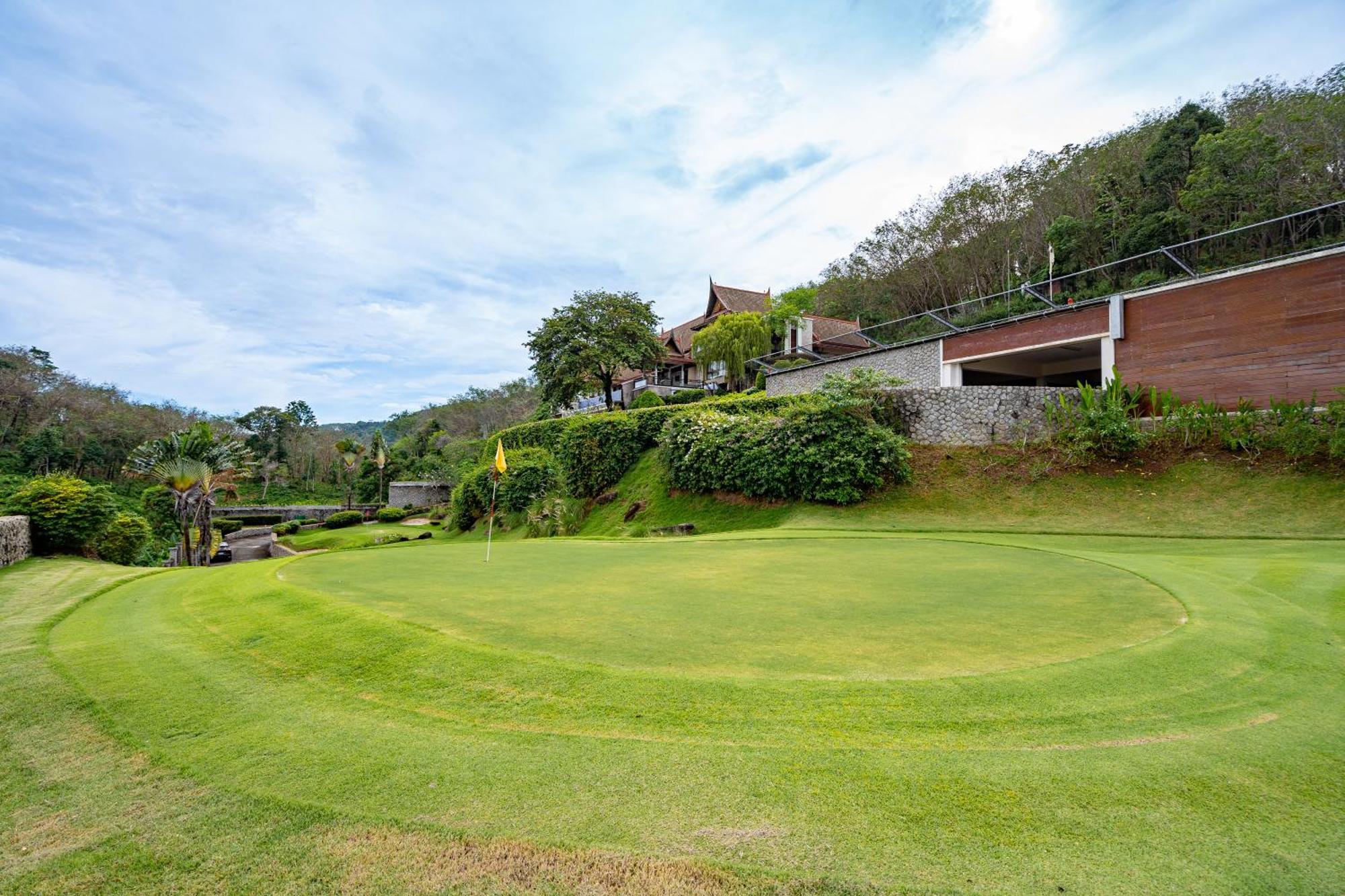 Villa Royal Legacy Private With Private Golf Course Phuket