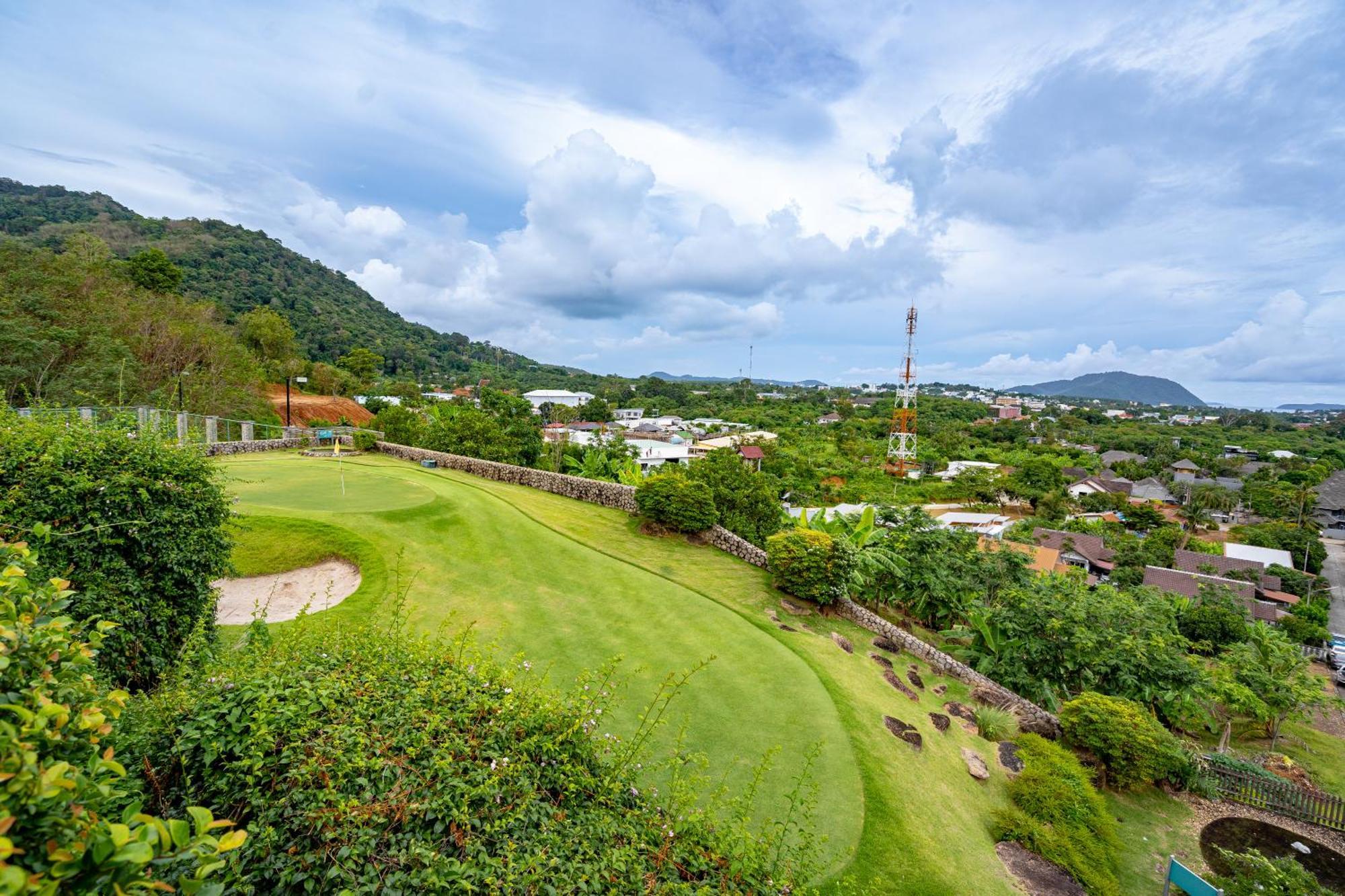 Villa Royal Legacy Private With Private Golf Course Phuket