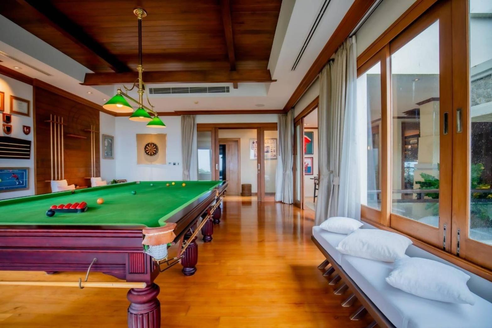 Royal Legacy Private With Private Golf Course Villa Phuket