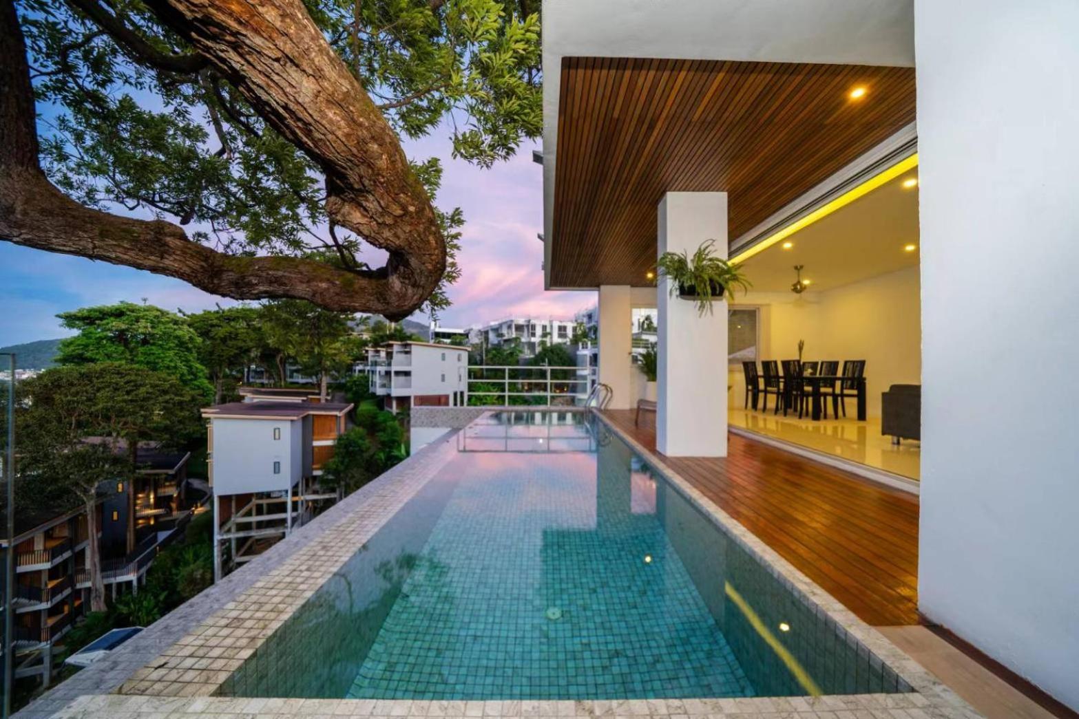 Win House
