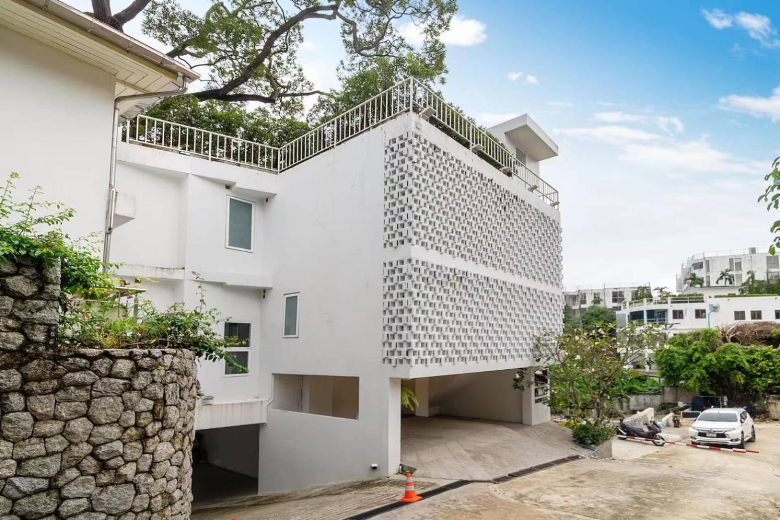 Win House