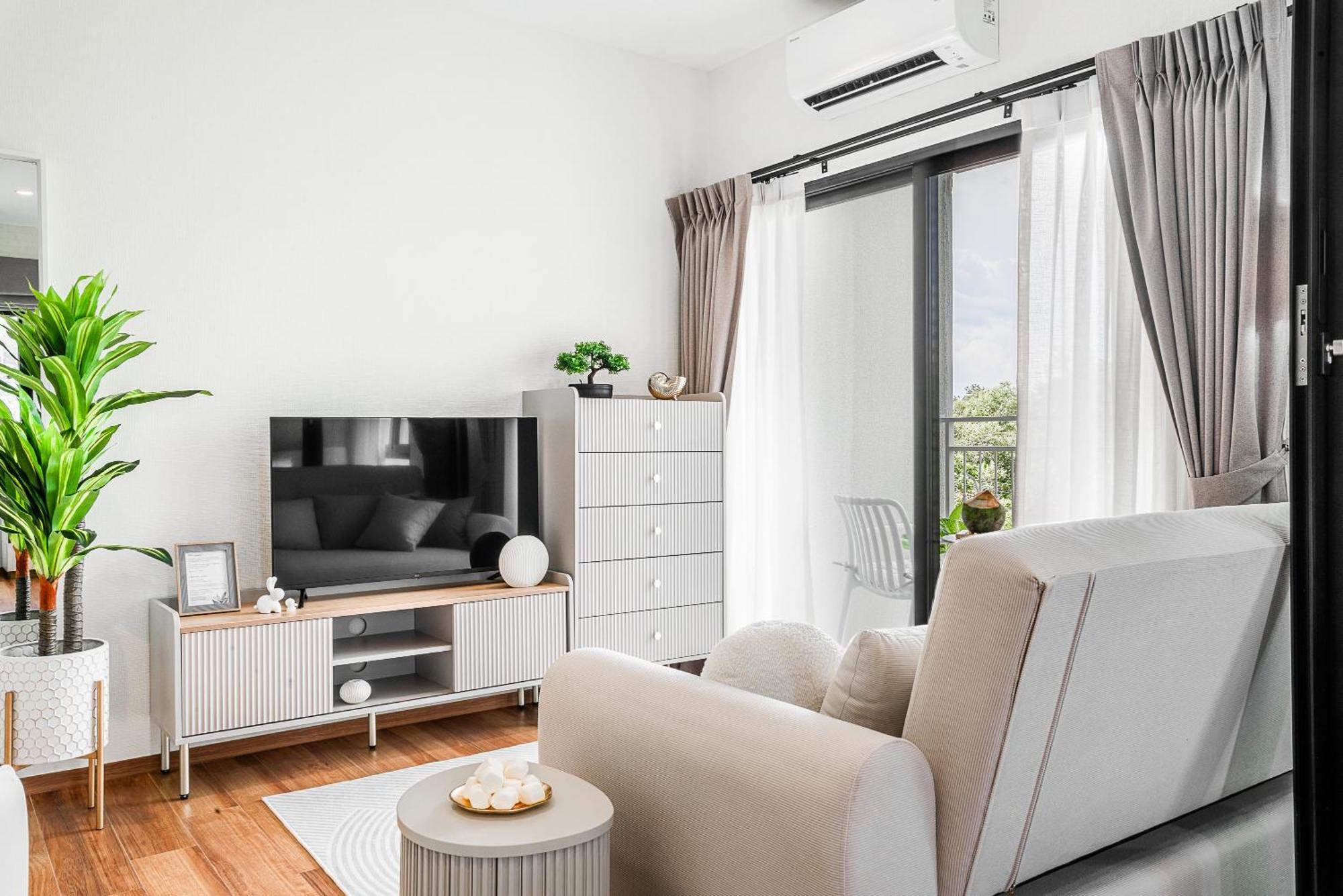Title Halo Modern Line Apartment