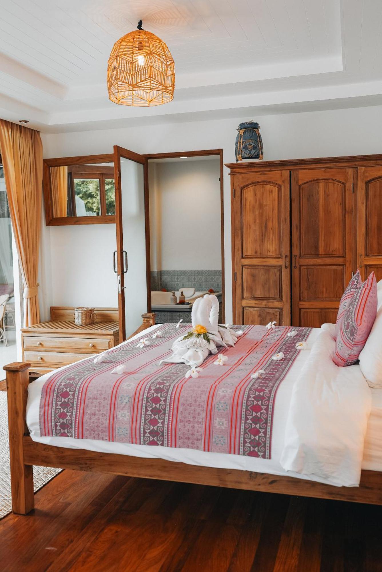 Soul - Beachfront Private Pool Villas, Phuket Nature Retreat *