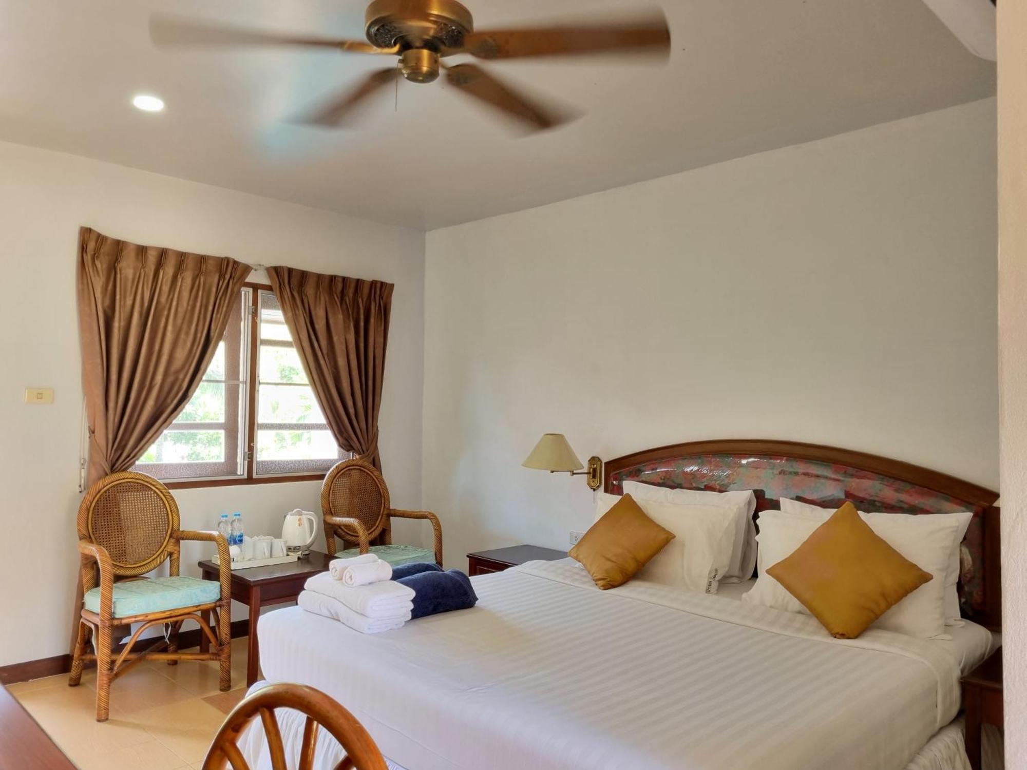 Hotel Interhouse By Haii Collection Pantai Kata