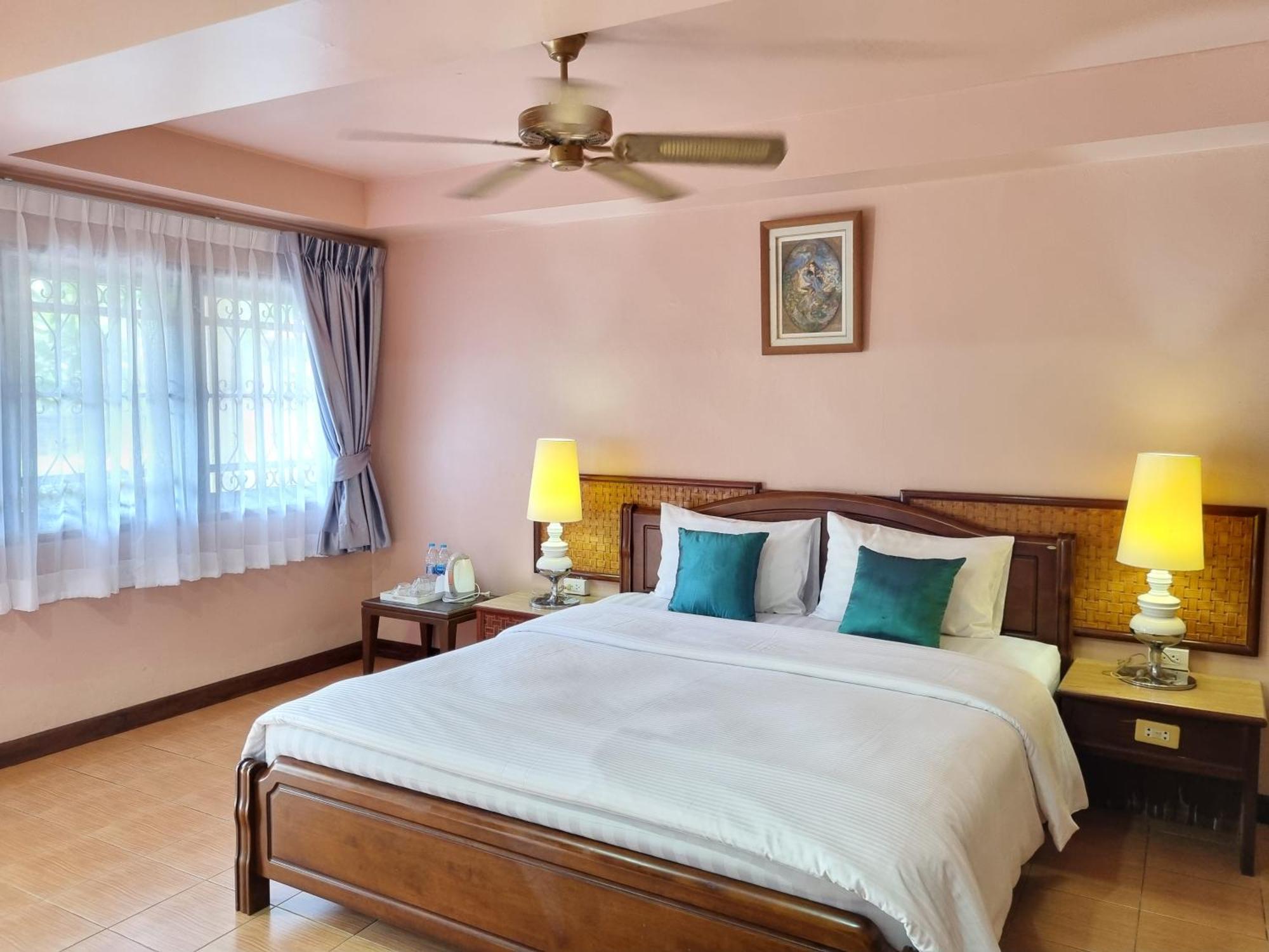 Interhouse By Haii Collection Hotel Pantai Kata