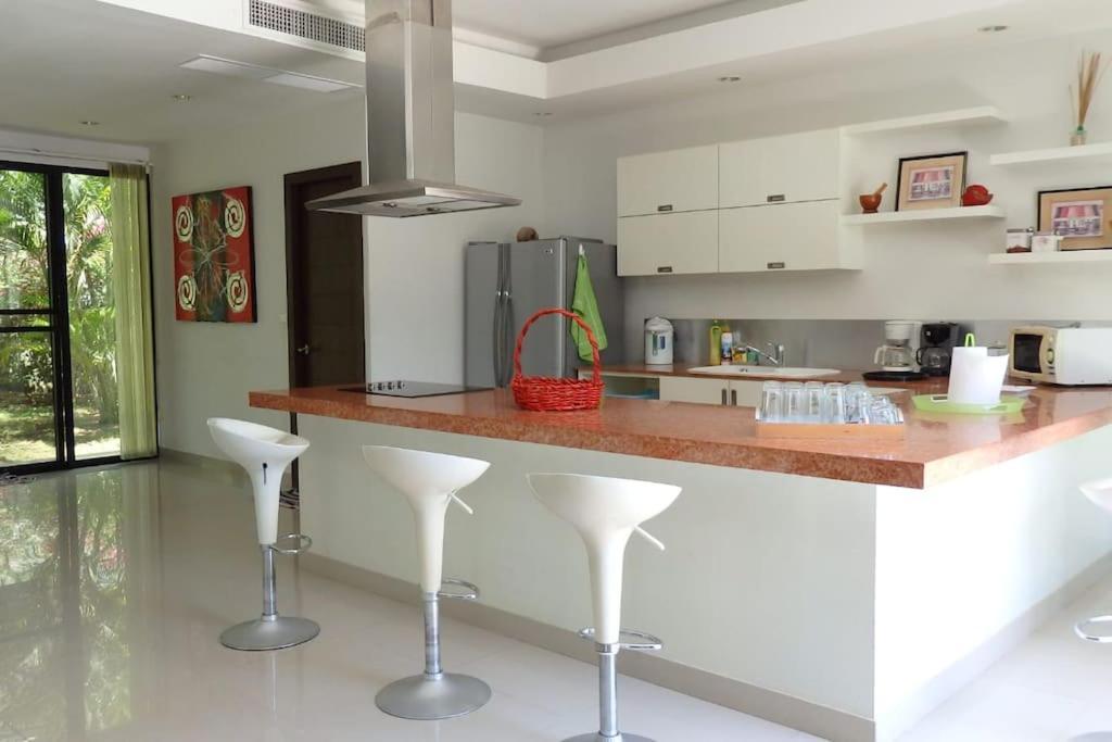 Talina - 4-bedroom Pool And Garden Villa Rawai
