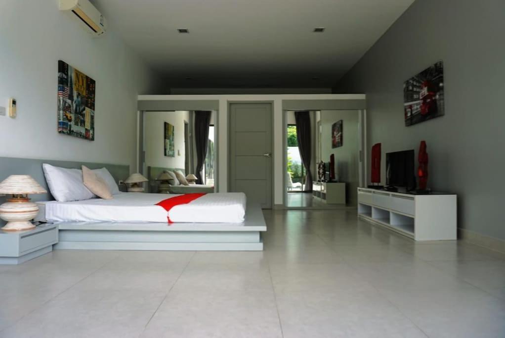 3-bedroom Pool And Garden *