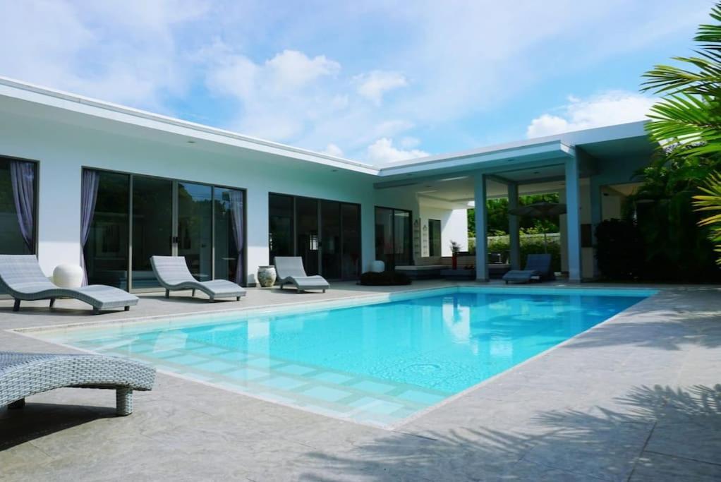 3-bedroom Pool And Garden Rawai